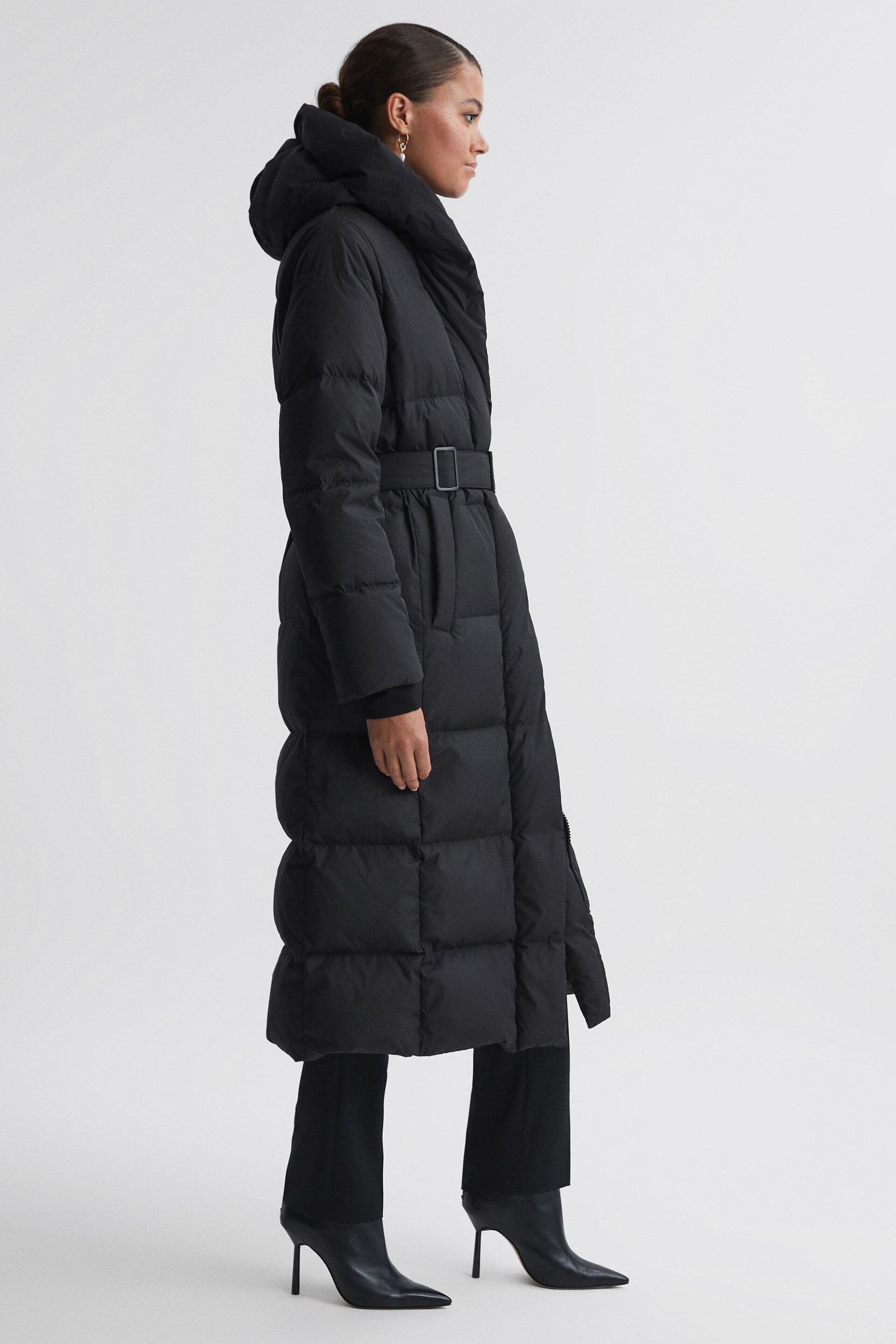 Reiss Black Larissa Long Belted Puffer Coat - Image 4 of 6