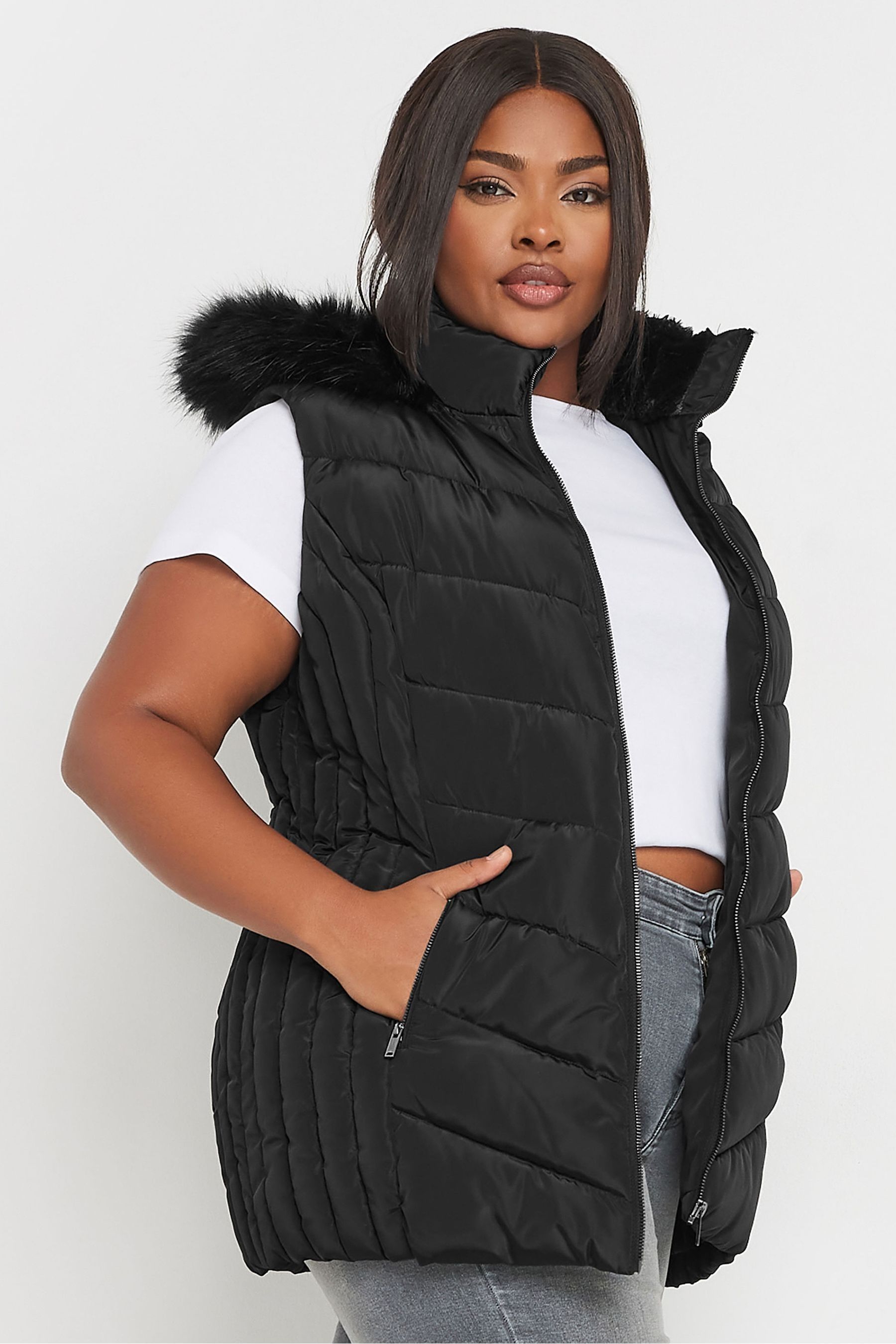 Black hooded faux fur short coat shop