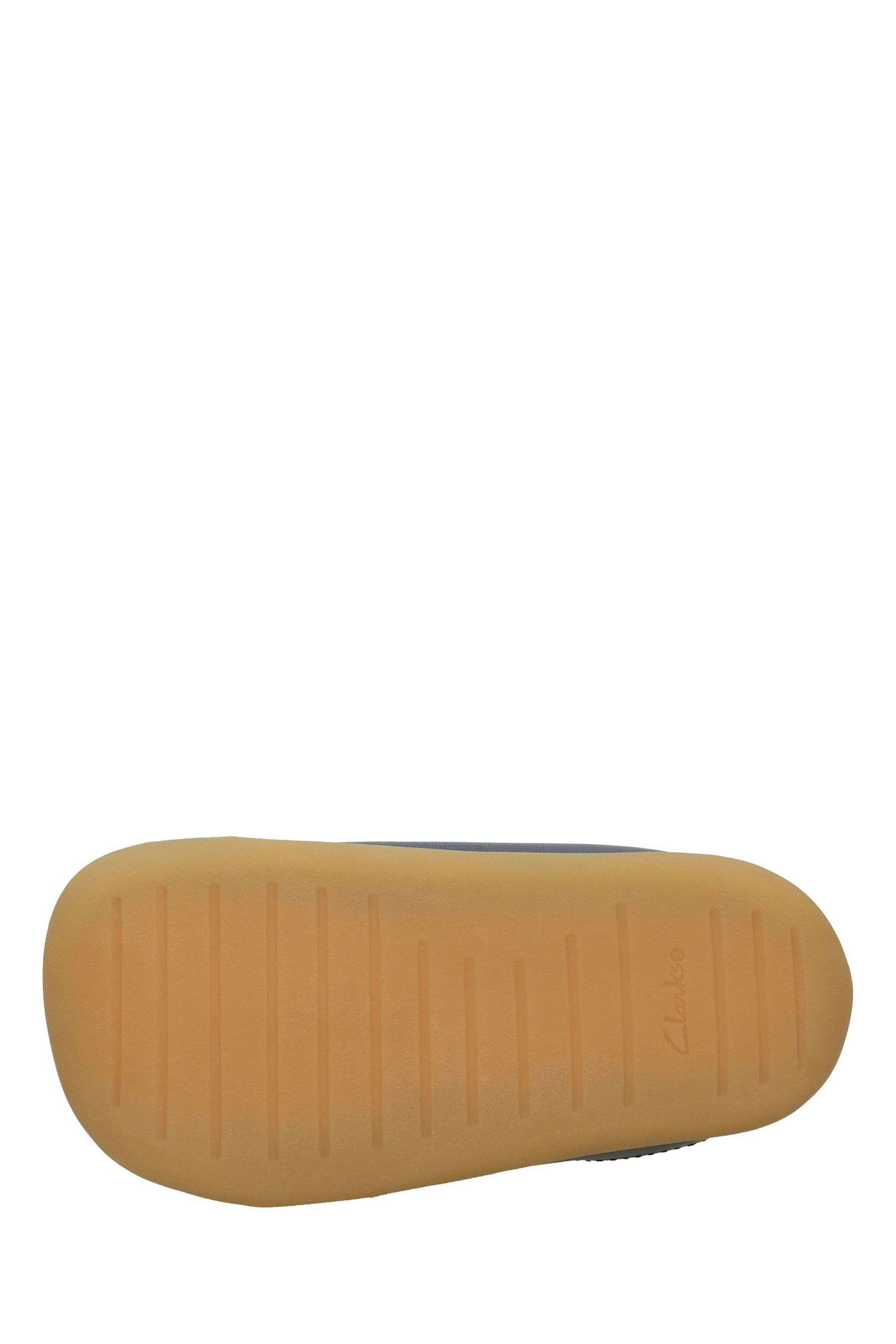 Clarks roamer craft shop