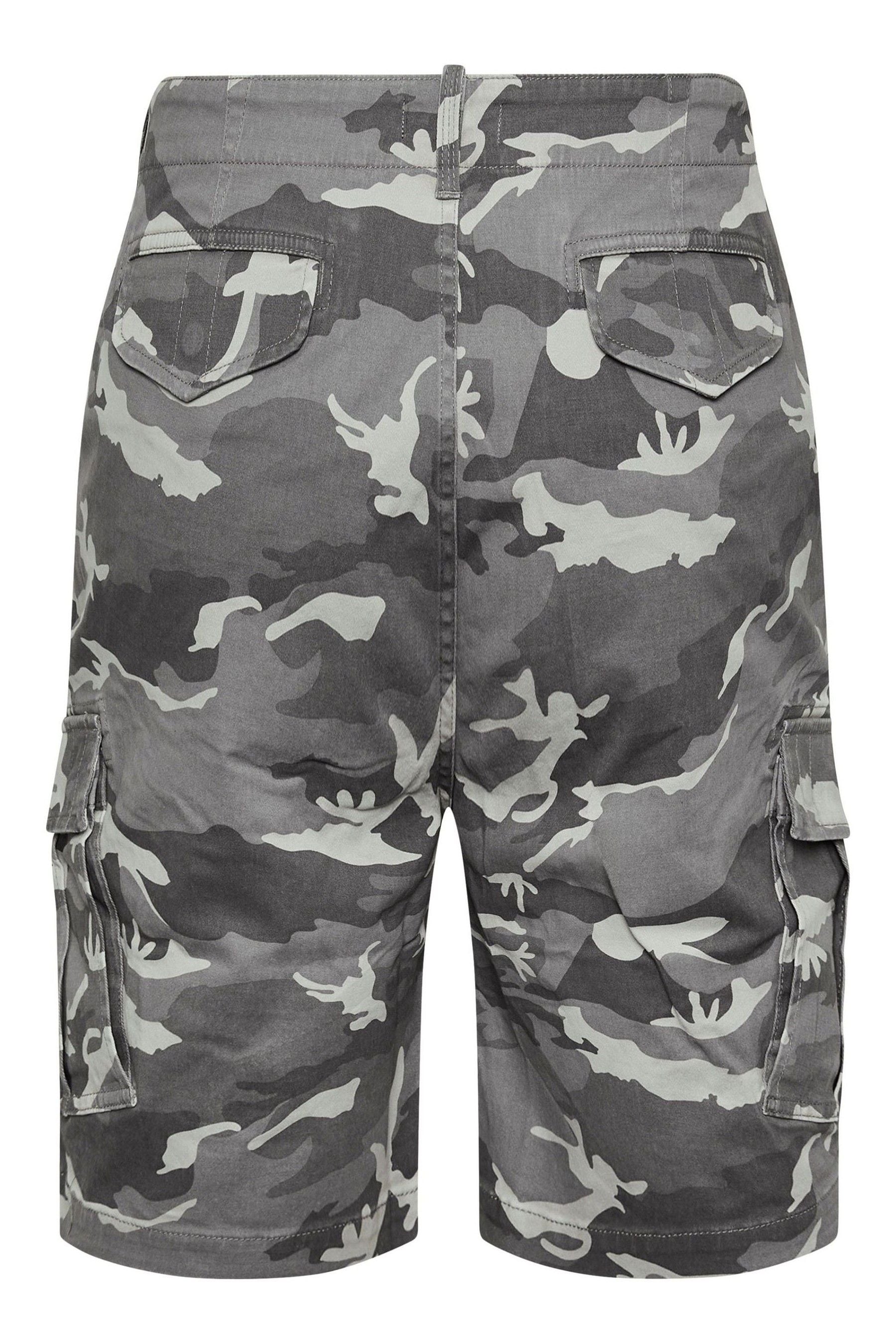 Big & tall camouflage cargo shorts online