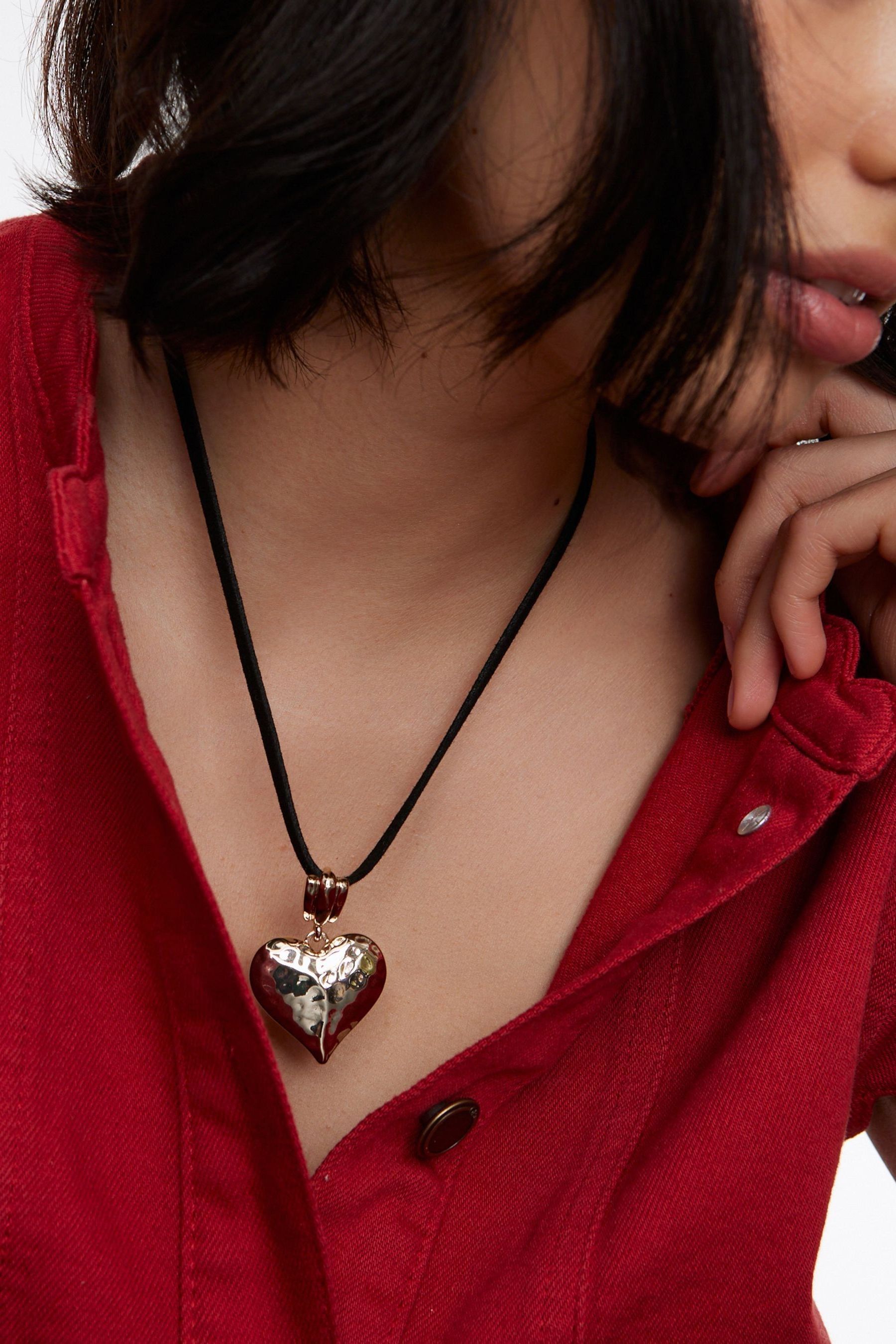Oliver bonas heart necklace new arrivals