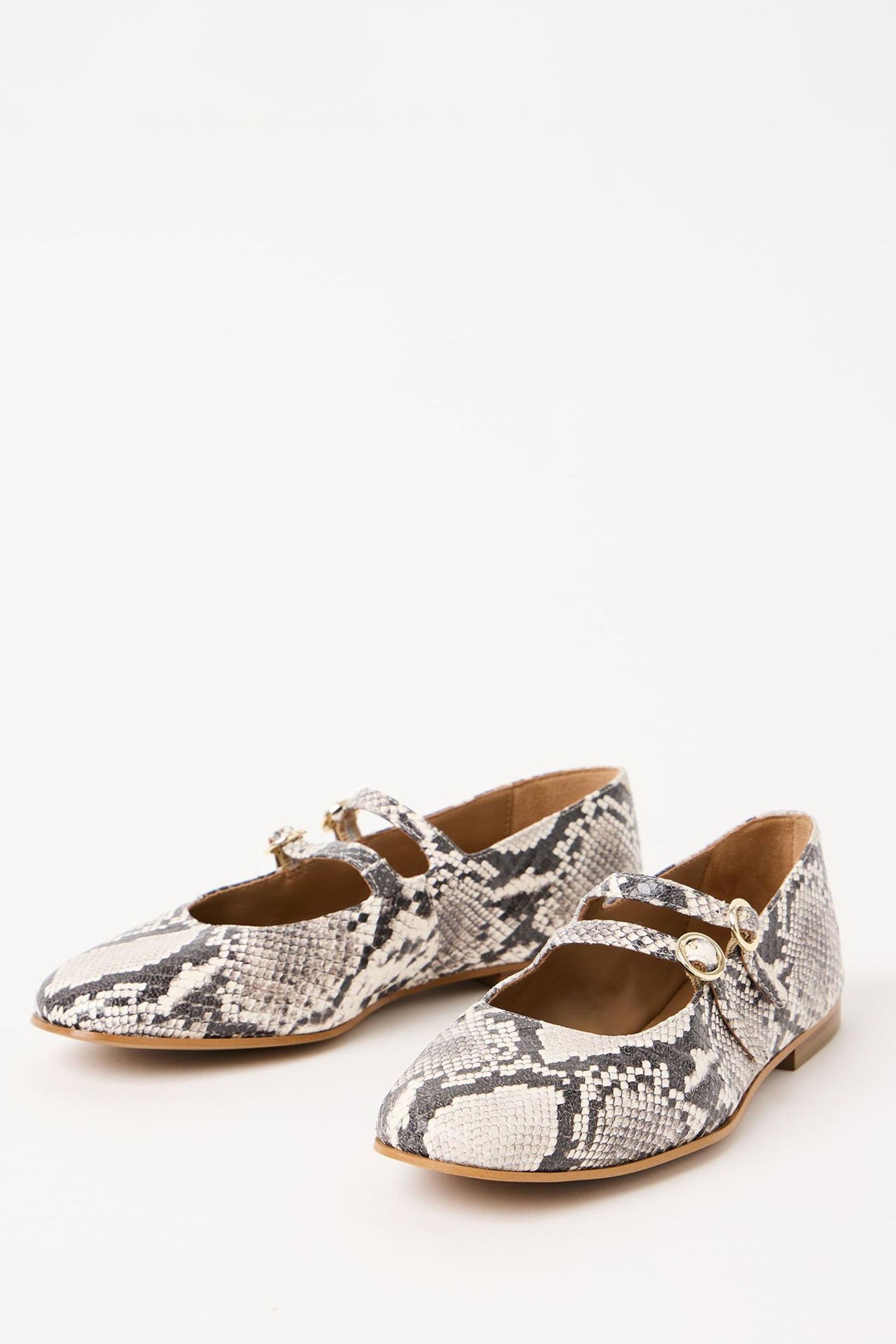 Oliver bonas shoes best sale