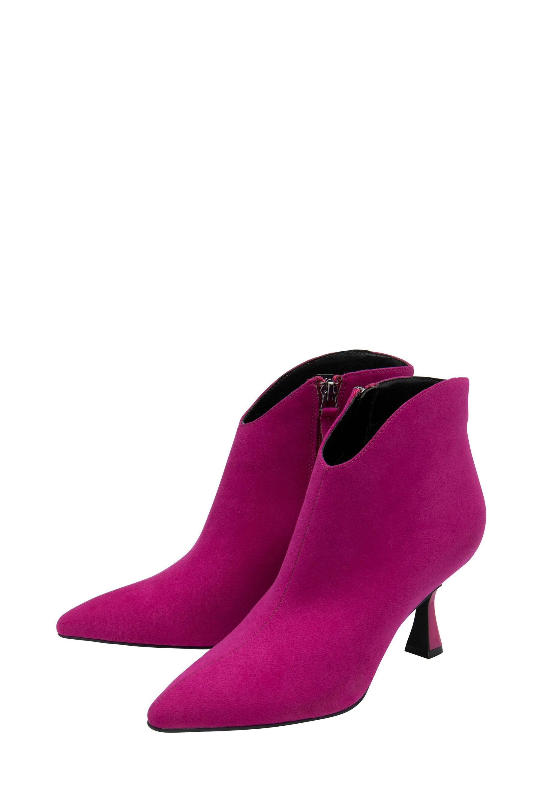 Kitten heel boots suede hot sale