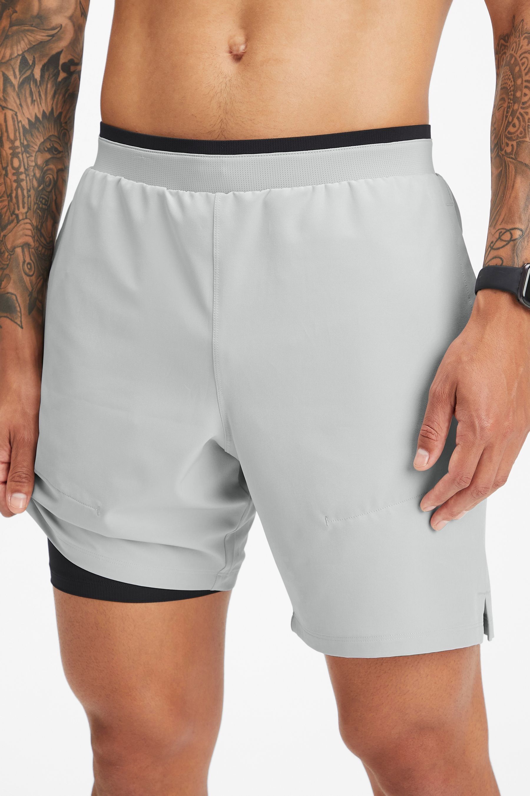 Fabletics short store