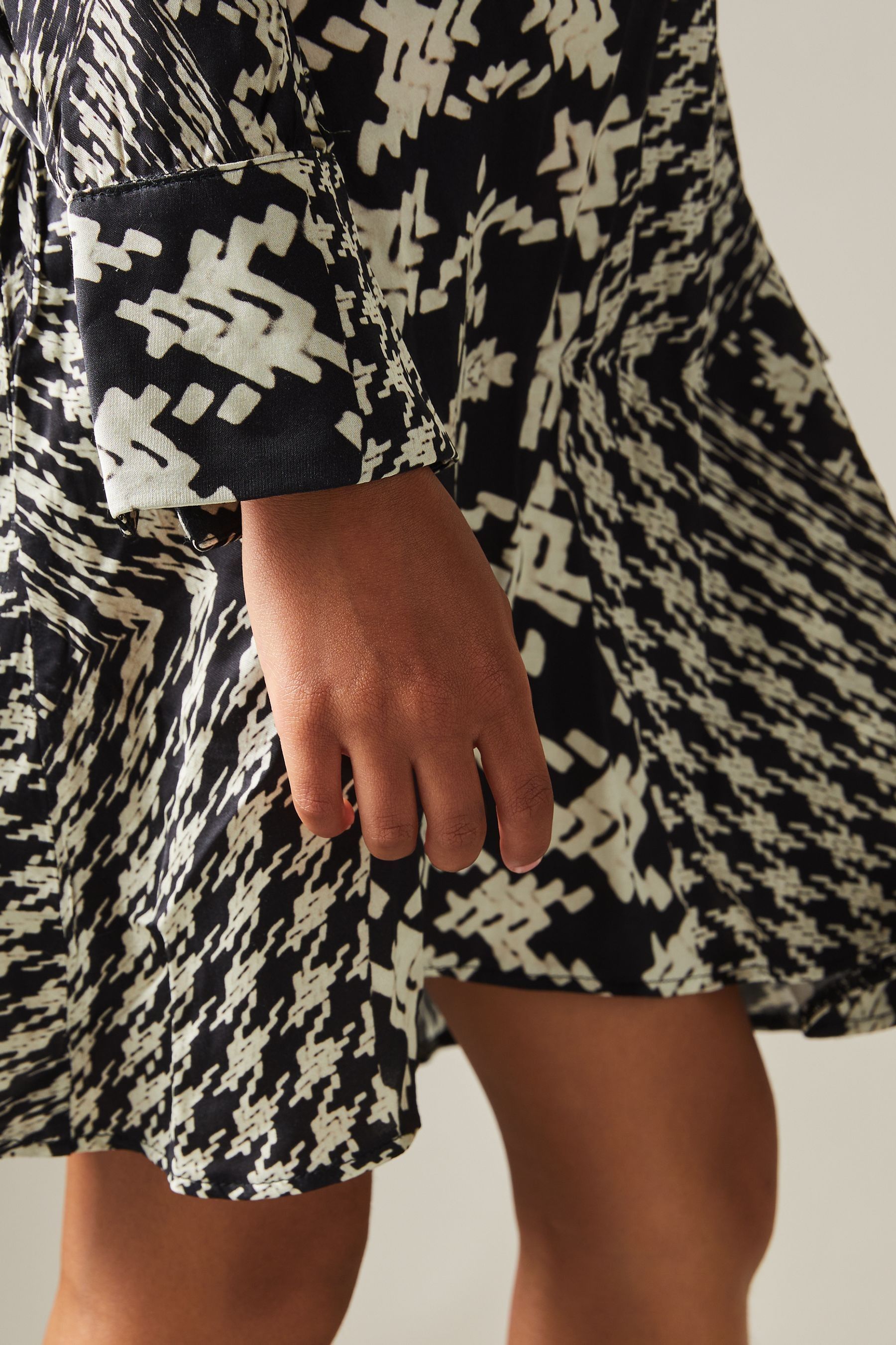 Dogtooth dress h&m online