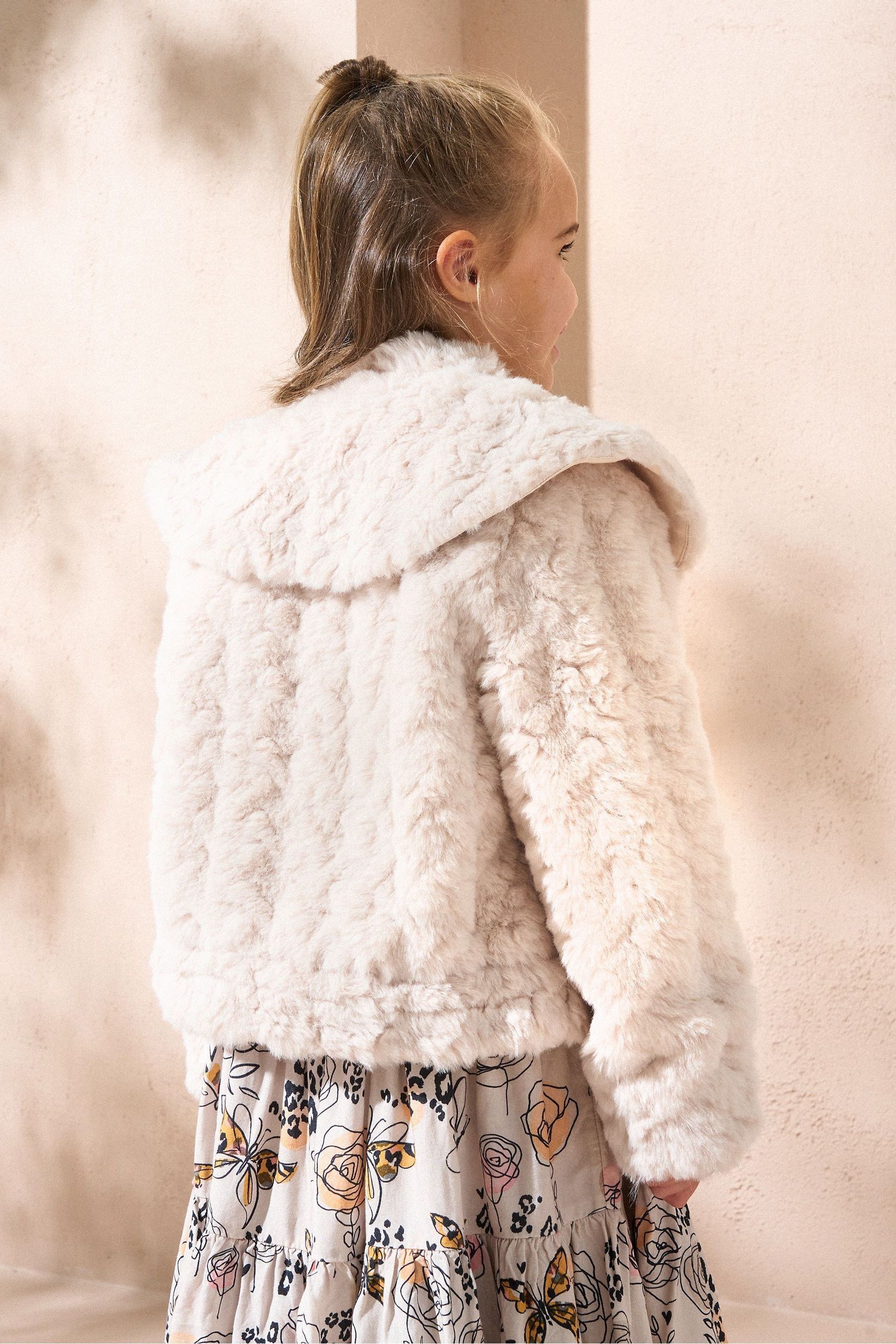 Faux fur cape jacket discount