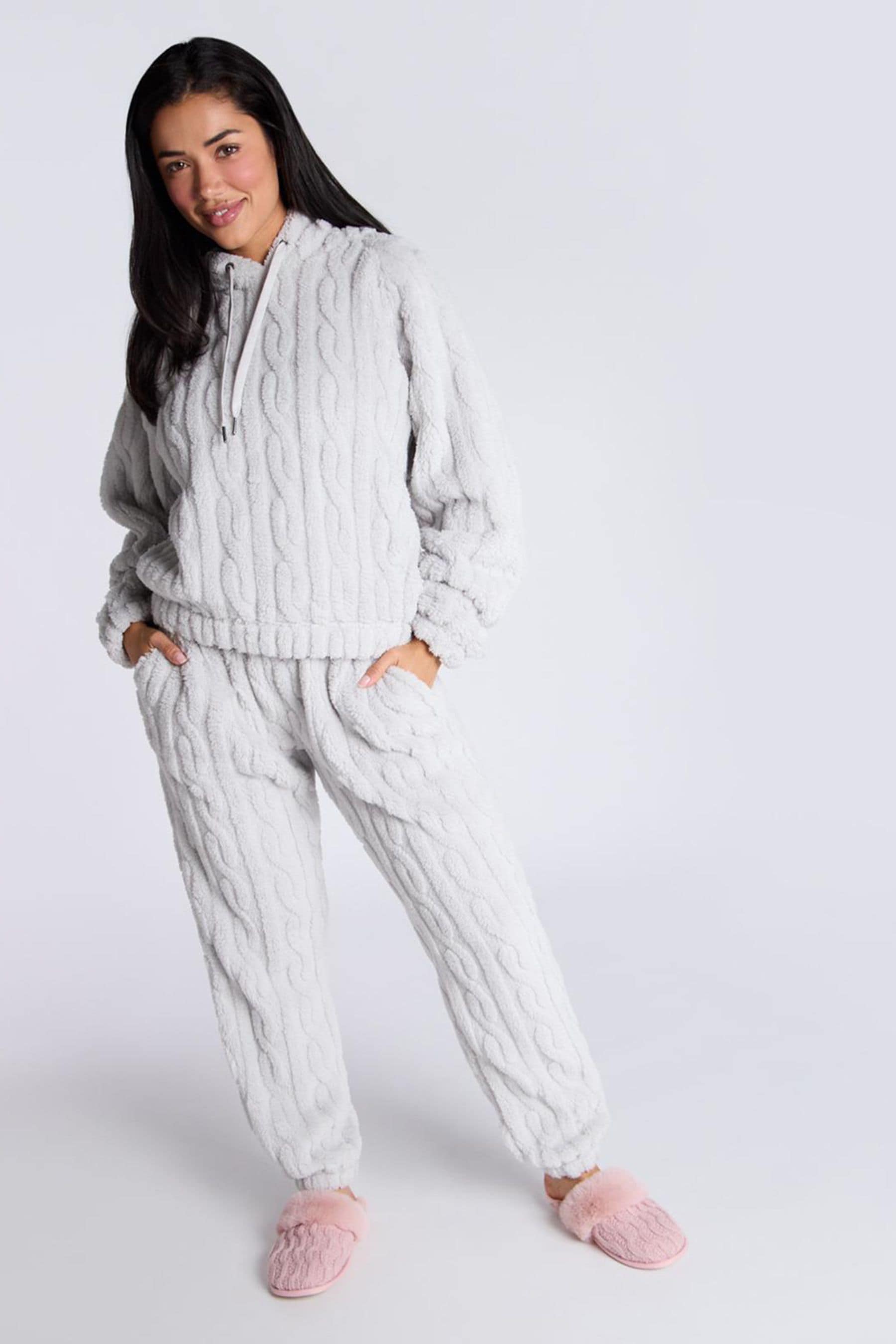 Cable joggers new arrivals