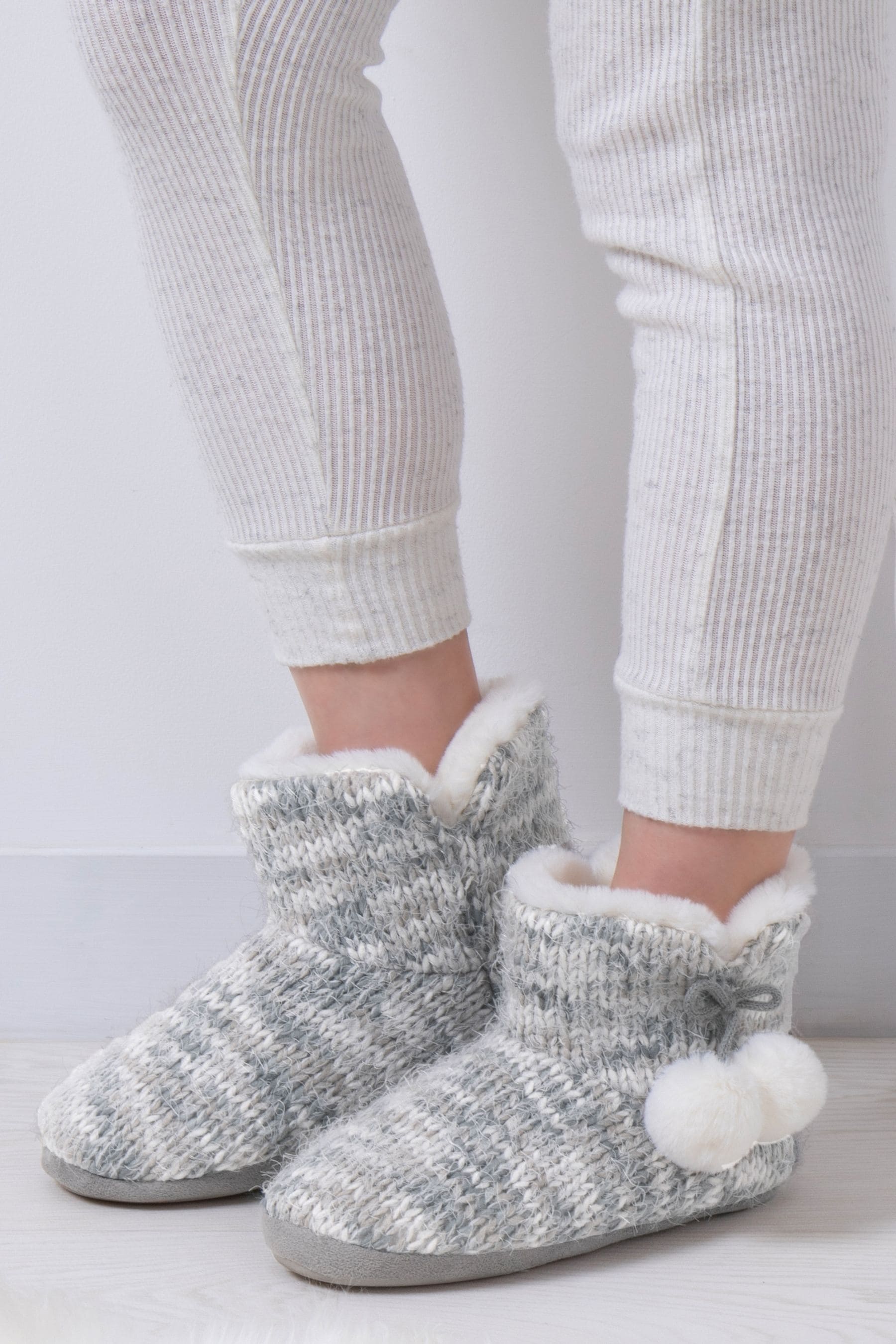 Totes Grey Ladies Knitted Boot Slippers with Pom Pom