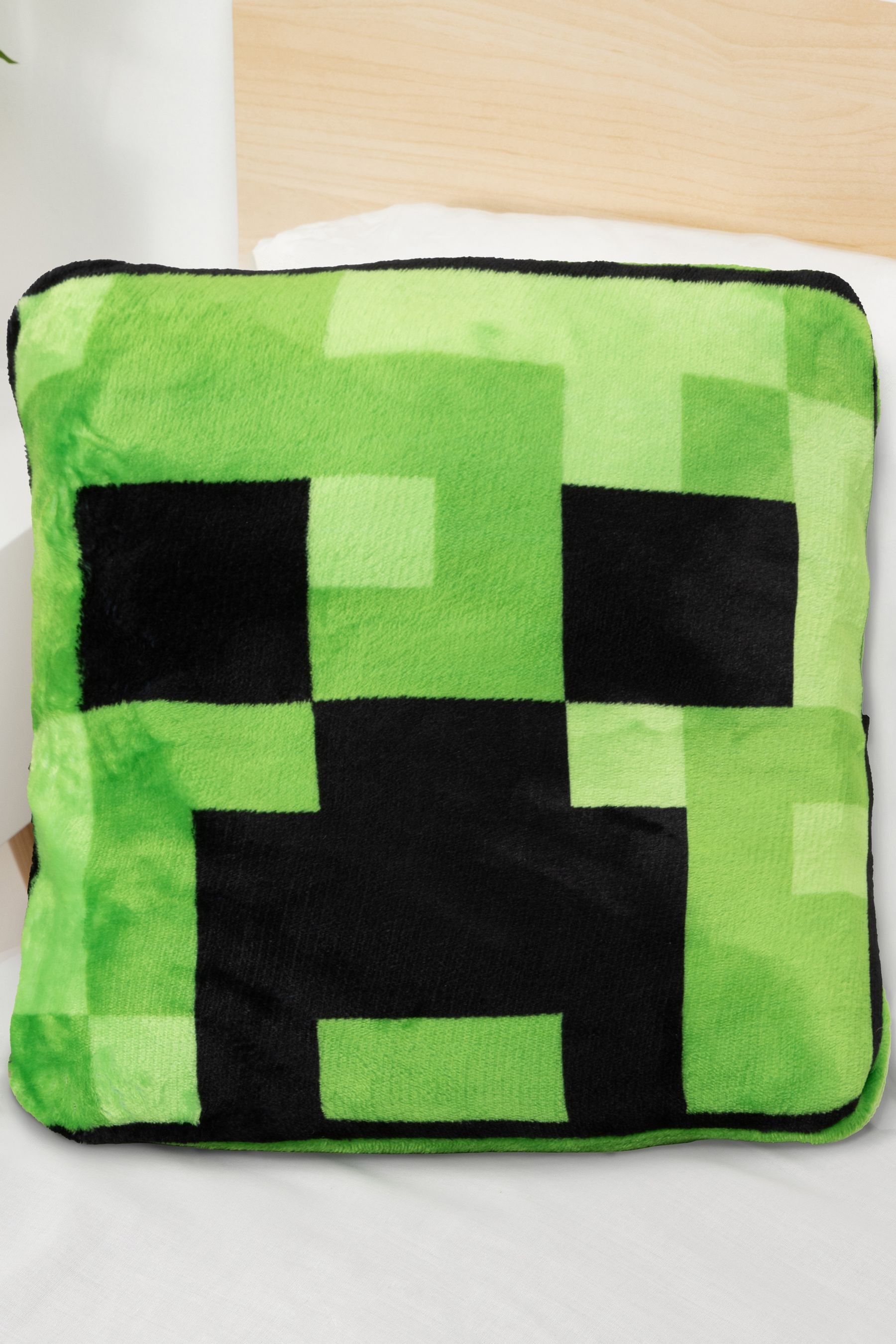 Minecraft pillow and blanket outlet