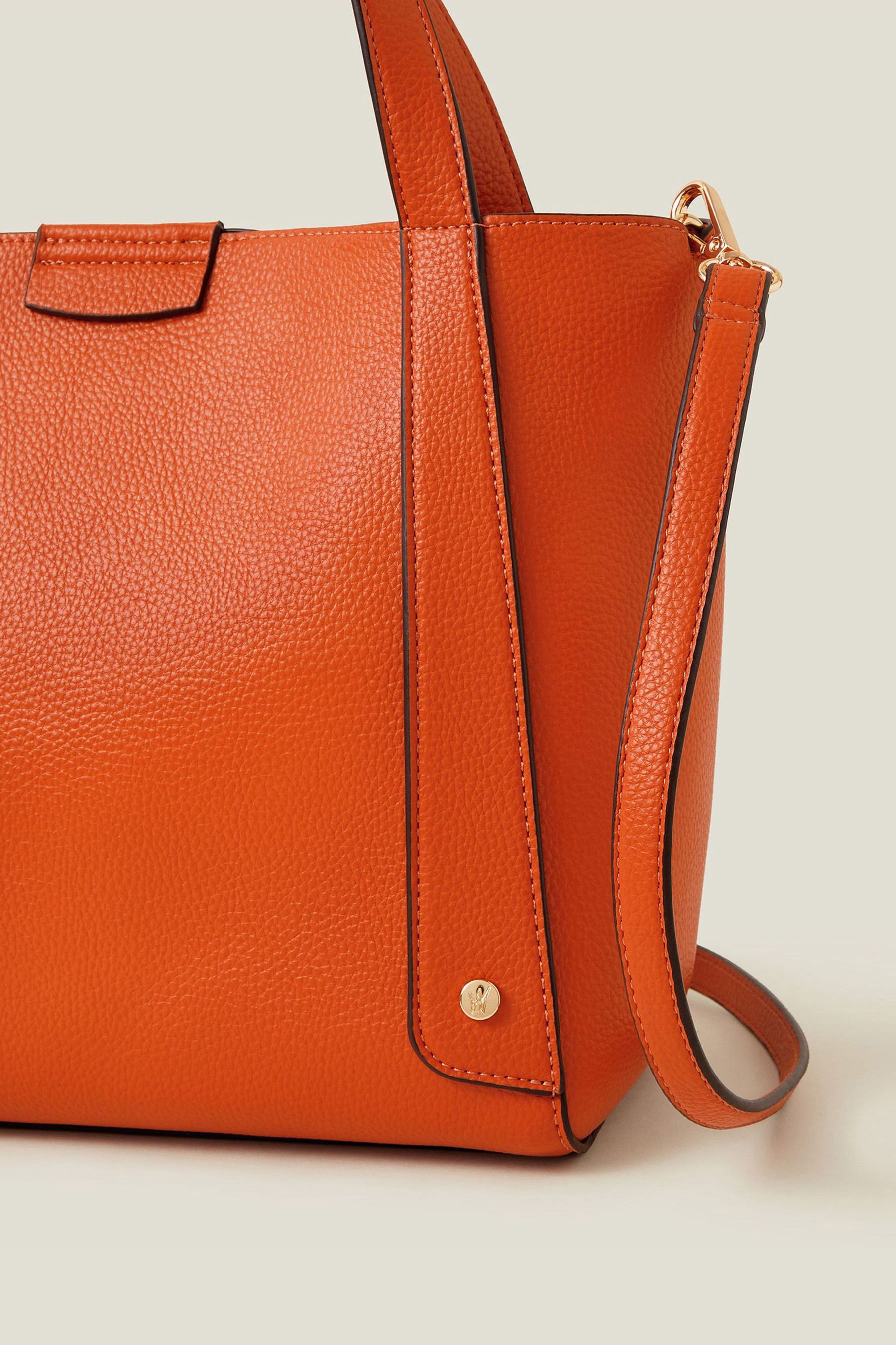 Accessorize orange bag 2025