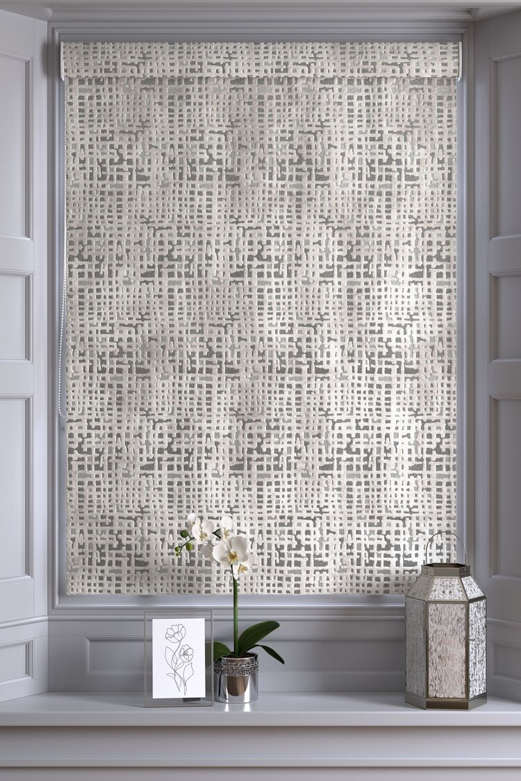 Silver Collection Luxe Velvet Abstract Made to Measure Roman Blind - Image 2 of 6