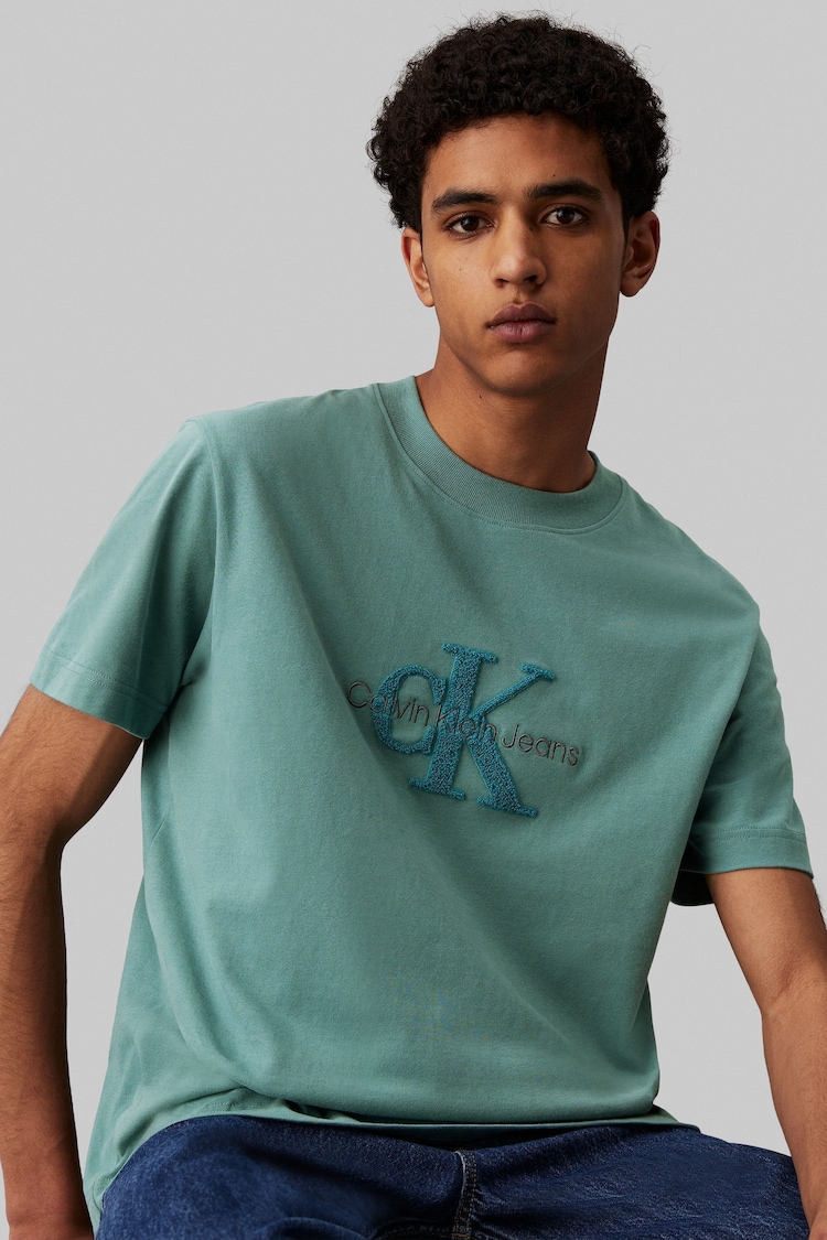 Calvin Klein Green Chenille Monologo T-Shirt - Image 1 of 4