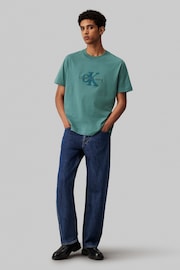 Calvin Klein Green Chenille Monologo T-Shirt - Image 3 of 4