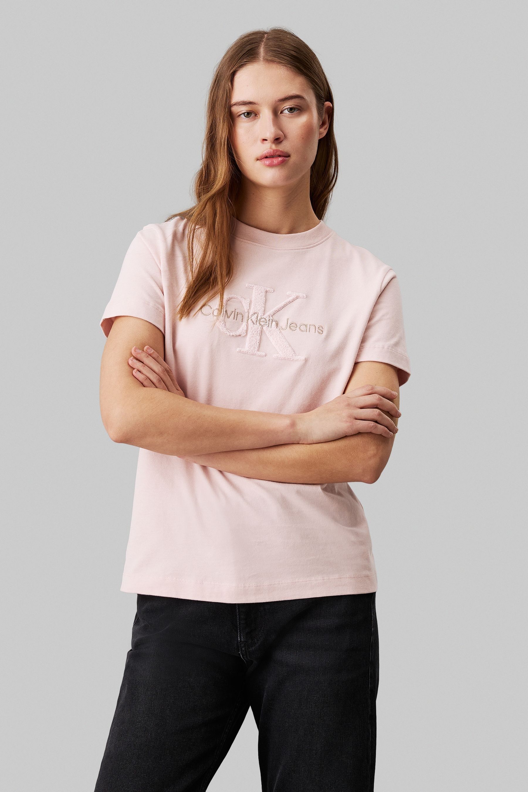 Price of calvin klein t shirt sale