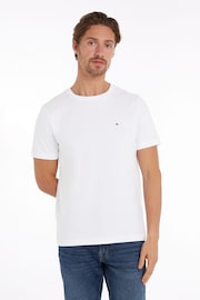 Tommy Hilfiger Regular Fit Essential Solid T-Shirt - 圖片 1，共 6