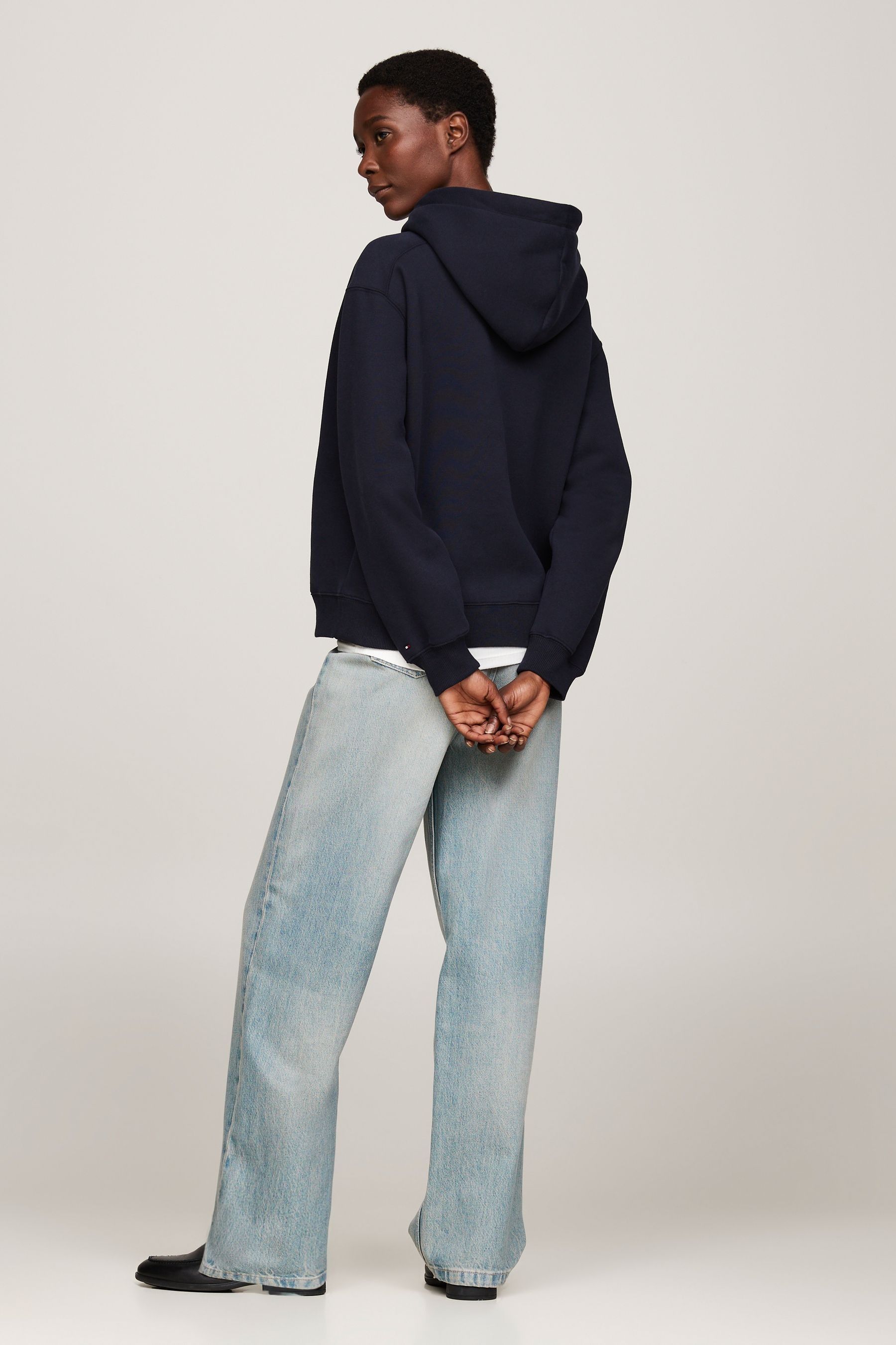 Hilfiger crest hoodie best sale