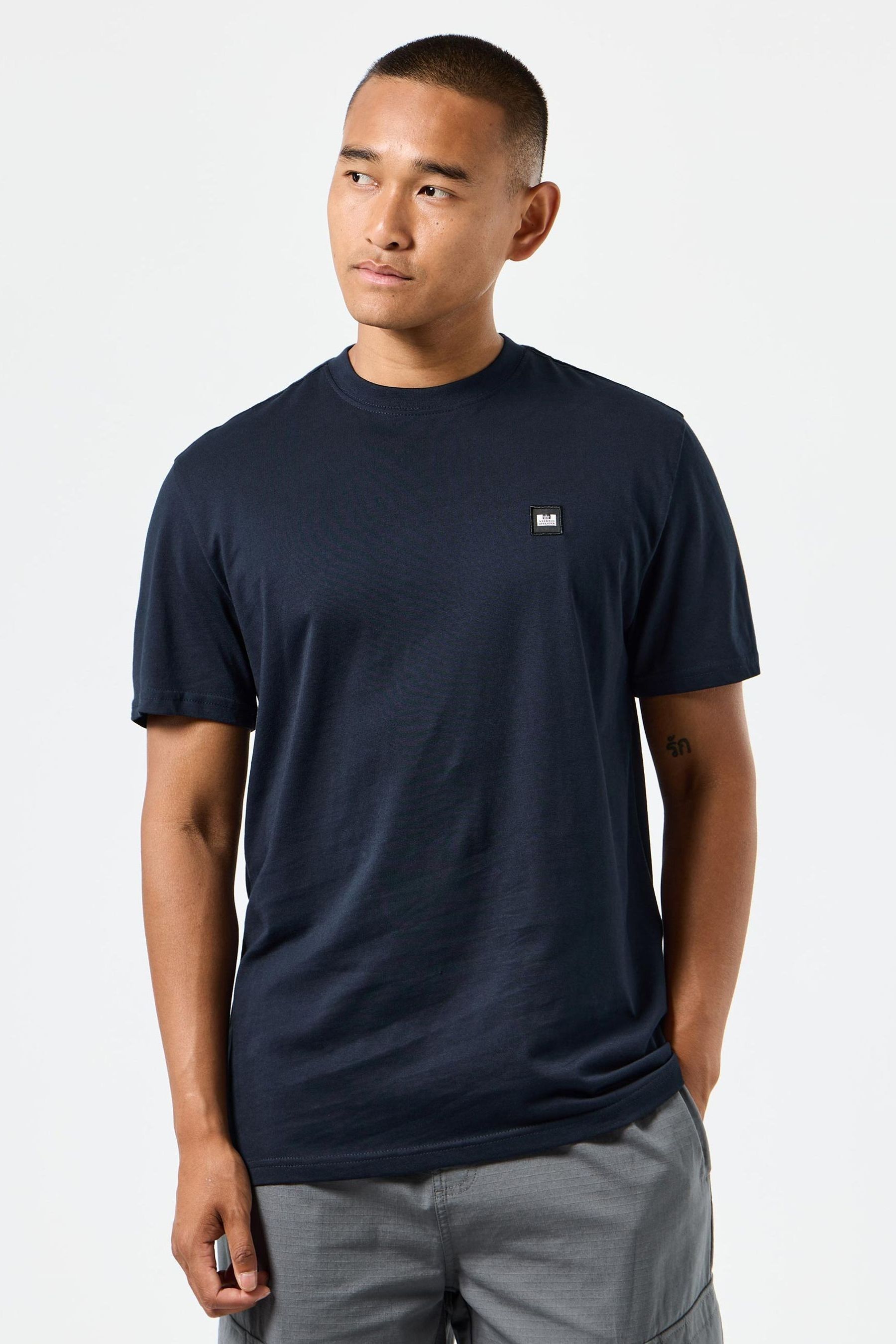 T shirt weekend discount
