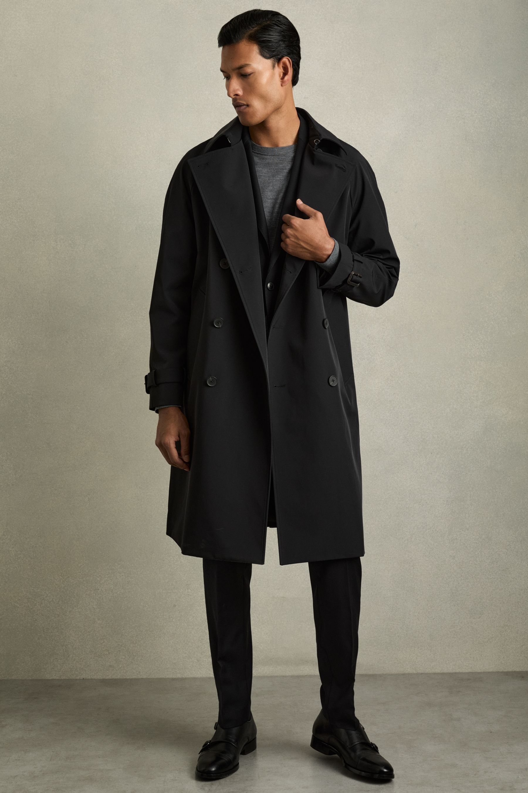 Reiss trench online