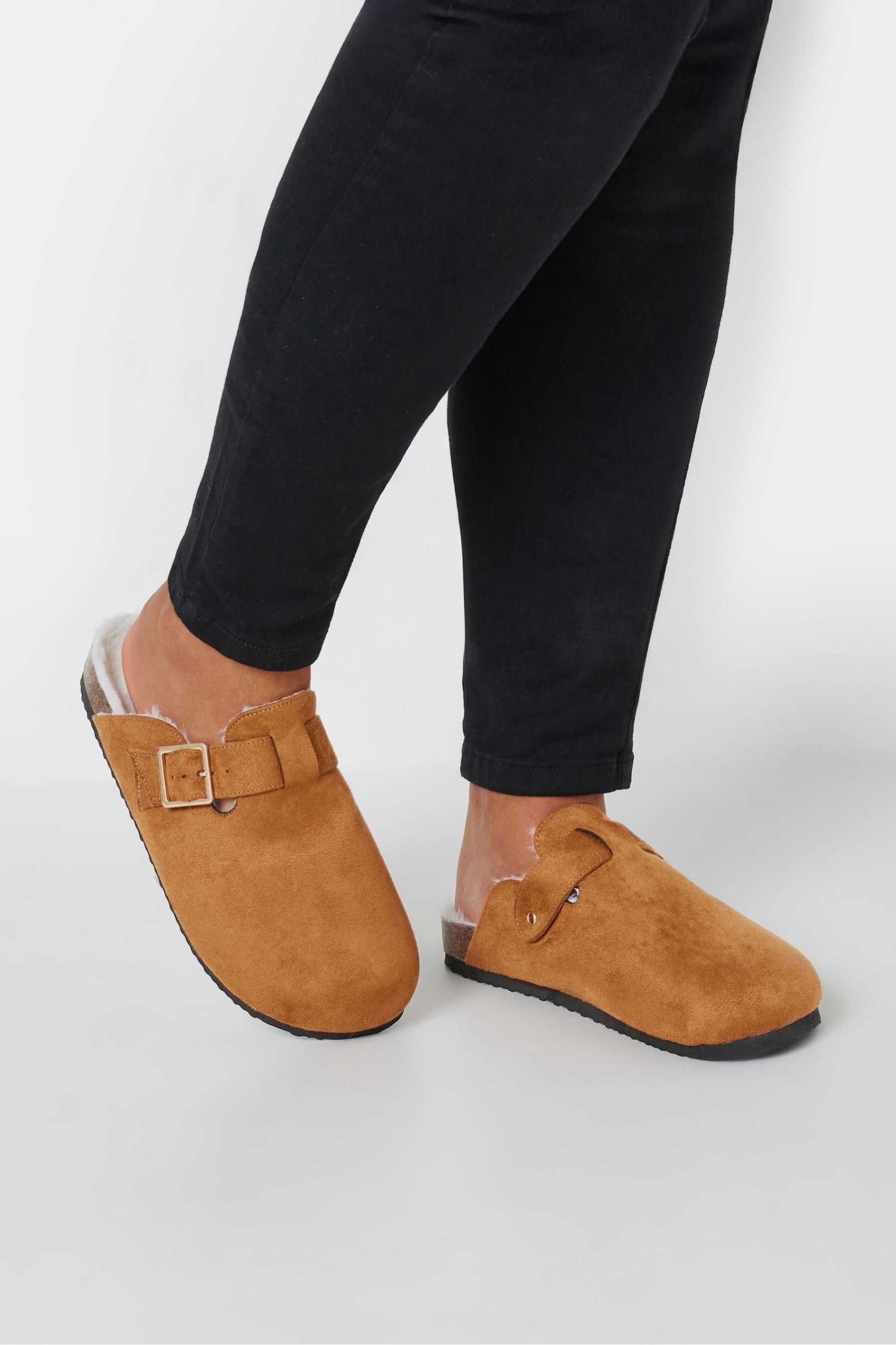 Extra wide clogs outlet
