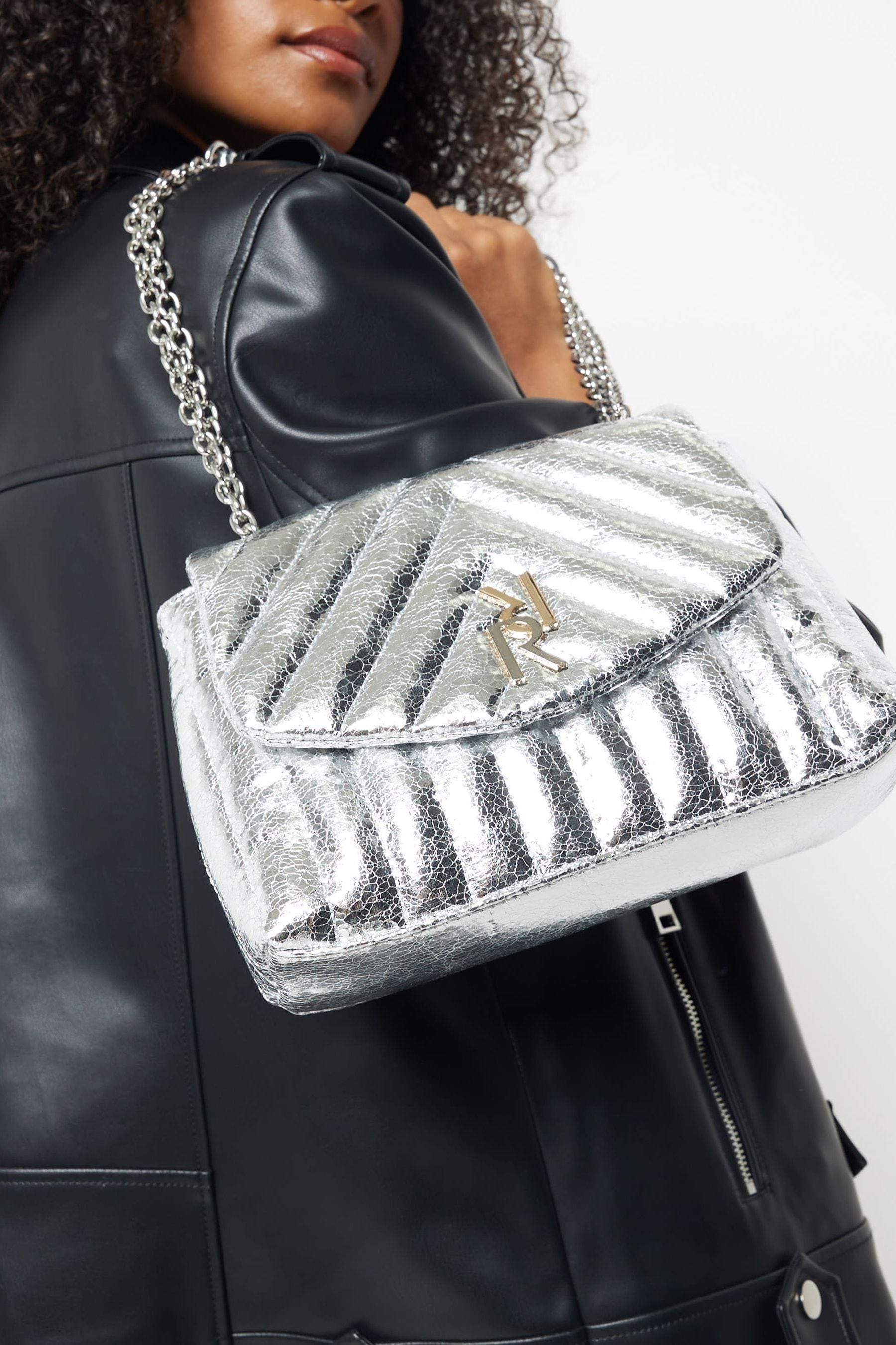 Quilted shoulder bag shop