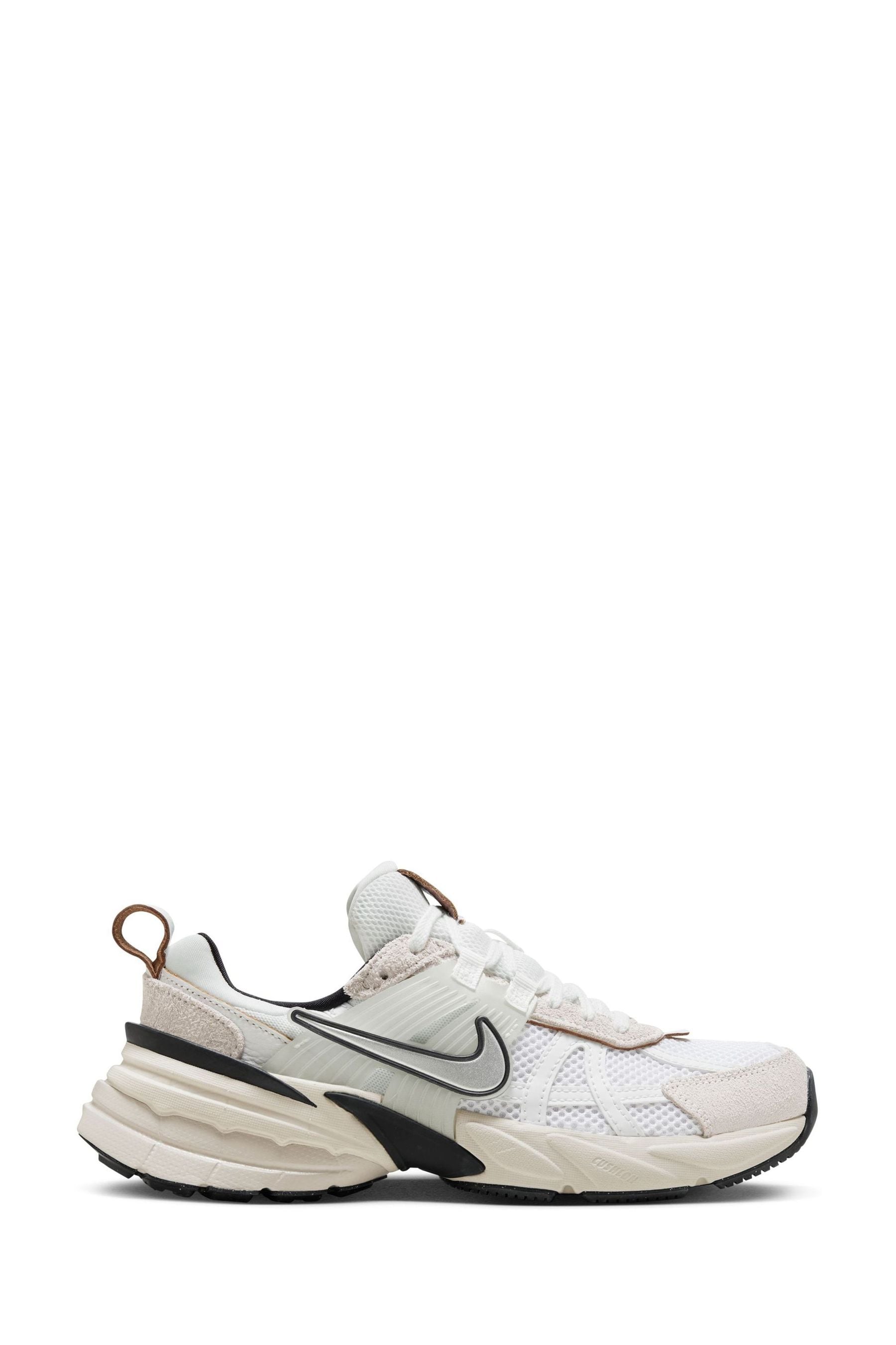 Nike Cream Black V2K Retro Runner Trainers
