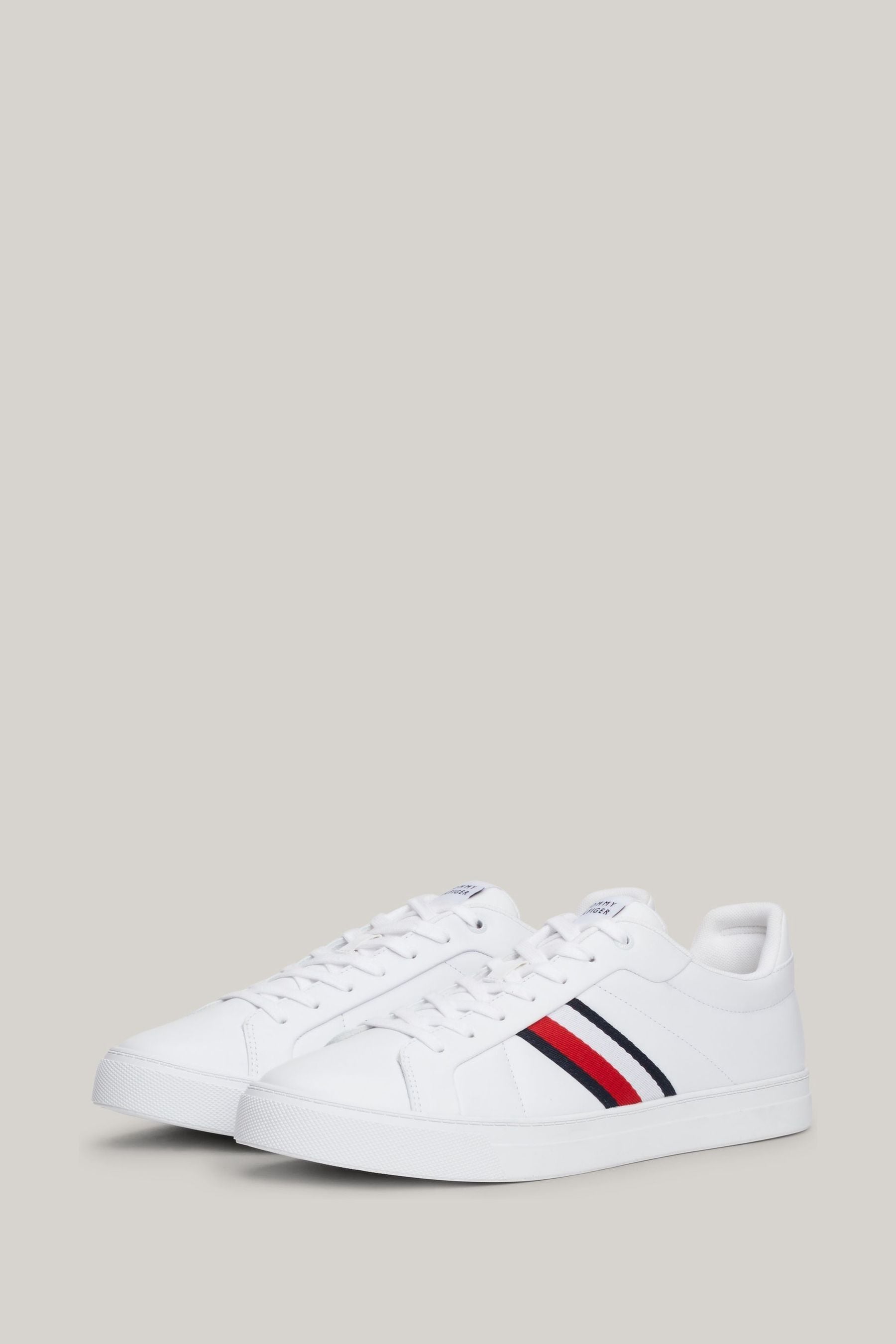 Hilfiger sneakers top