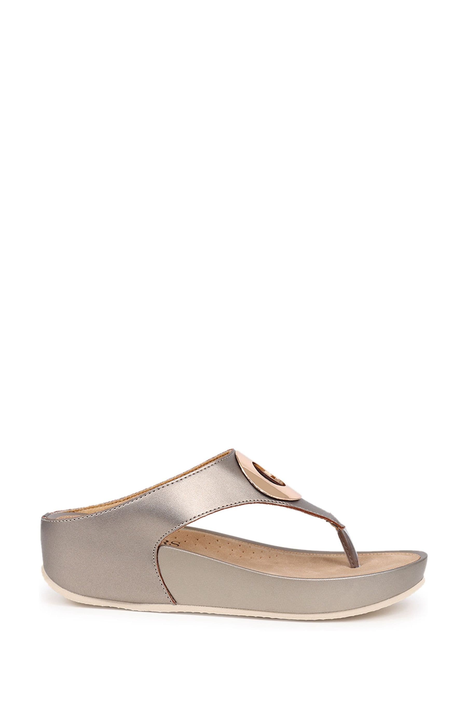 Pavers ladies toe post sandals discount