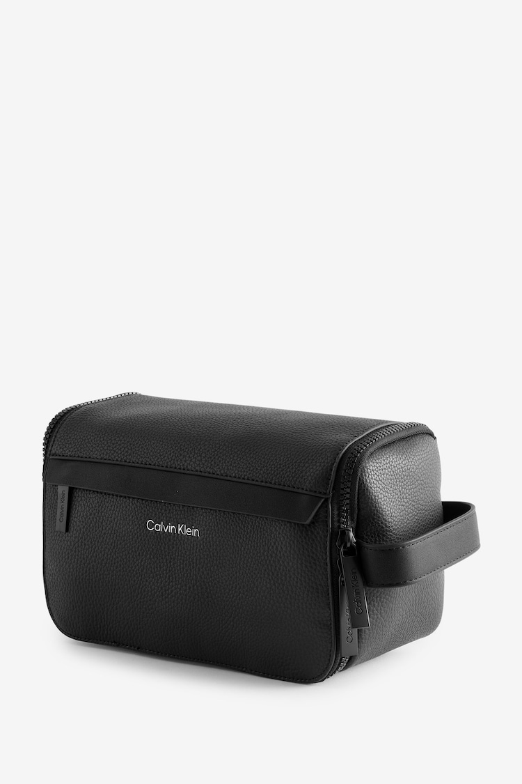 Calvin Klein Black Must Wash Bag With Hanger - Image 2 of 2