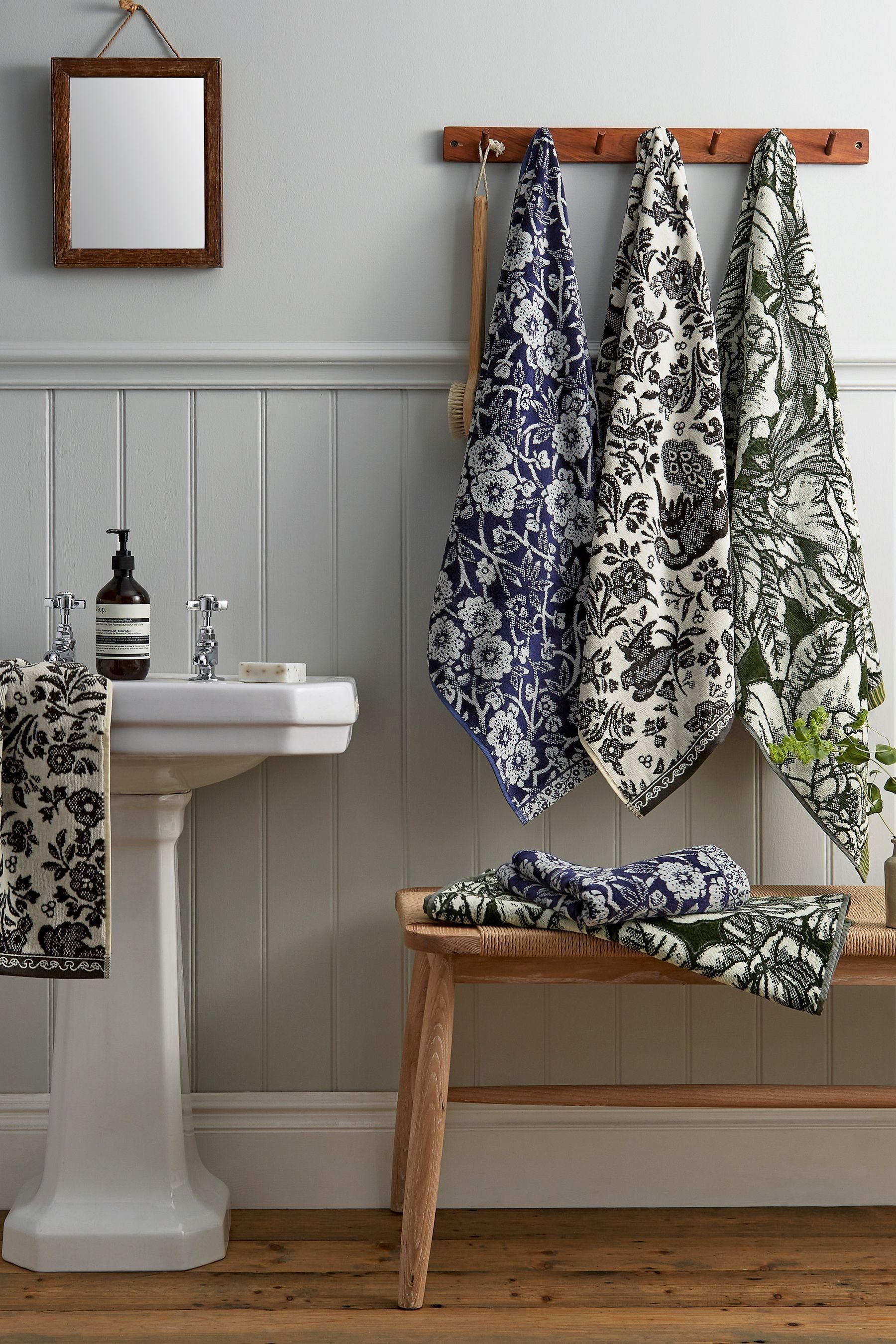 Bedeck hand towels 2025