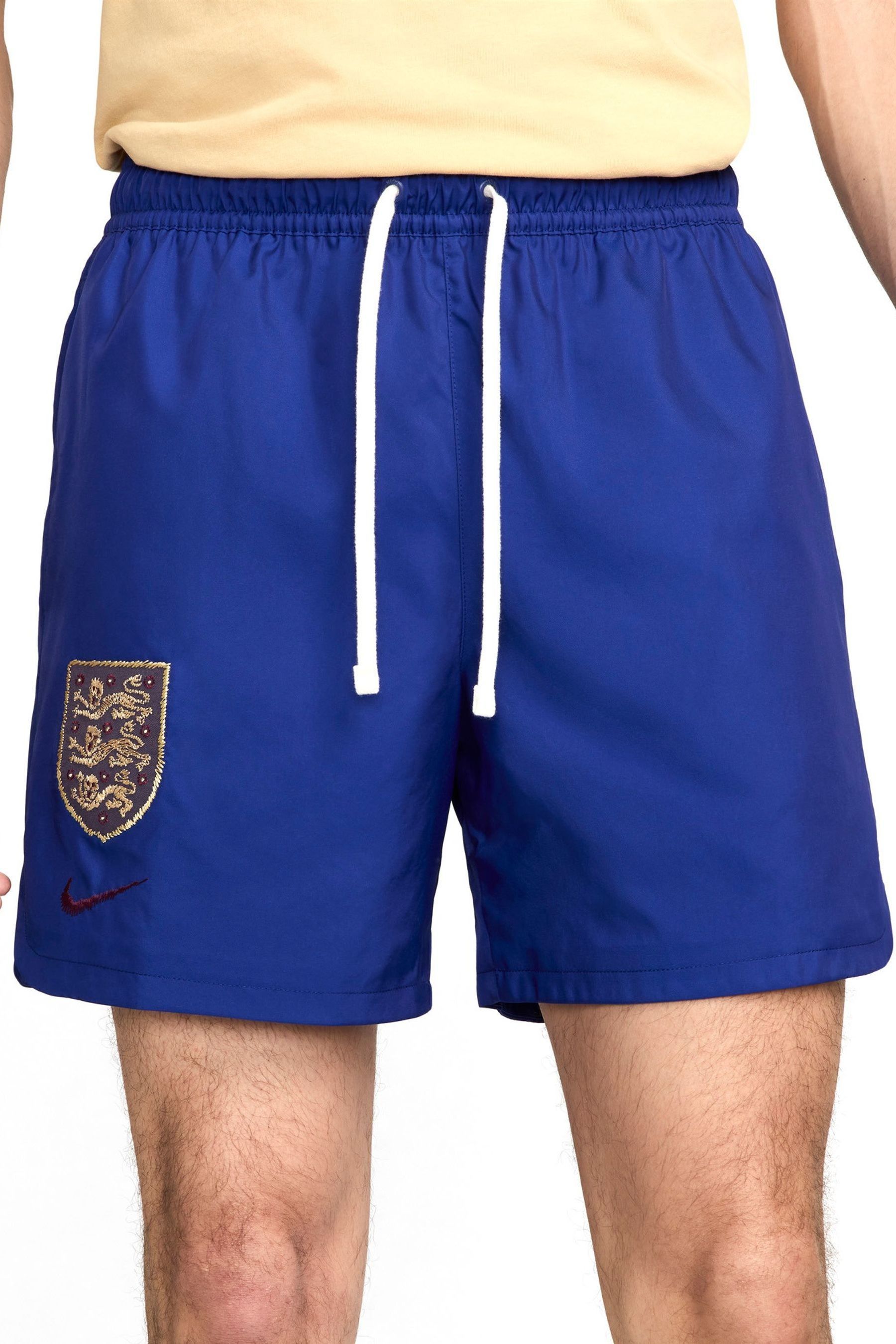 Nike woven shorts blue store