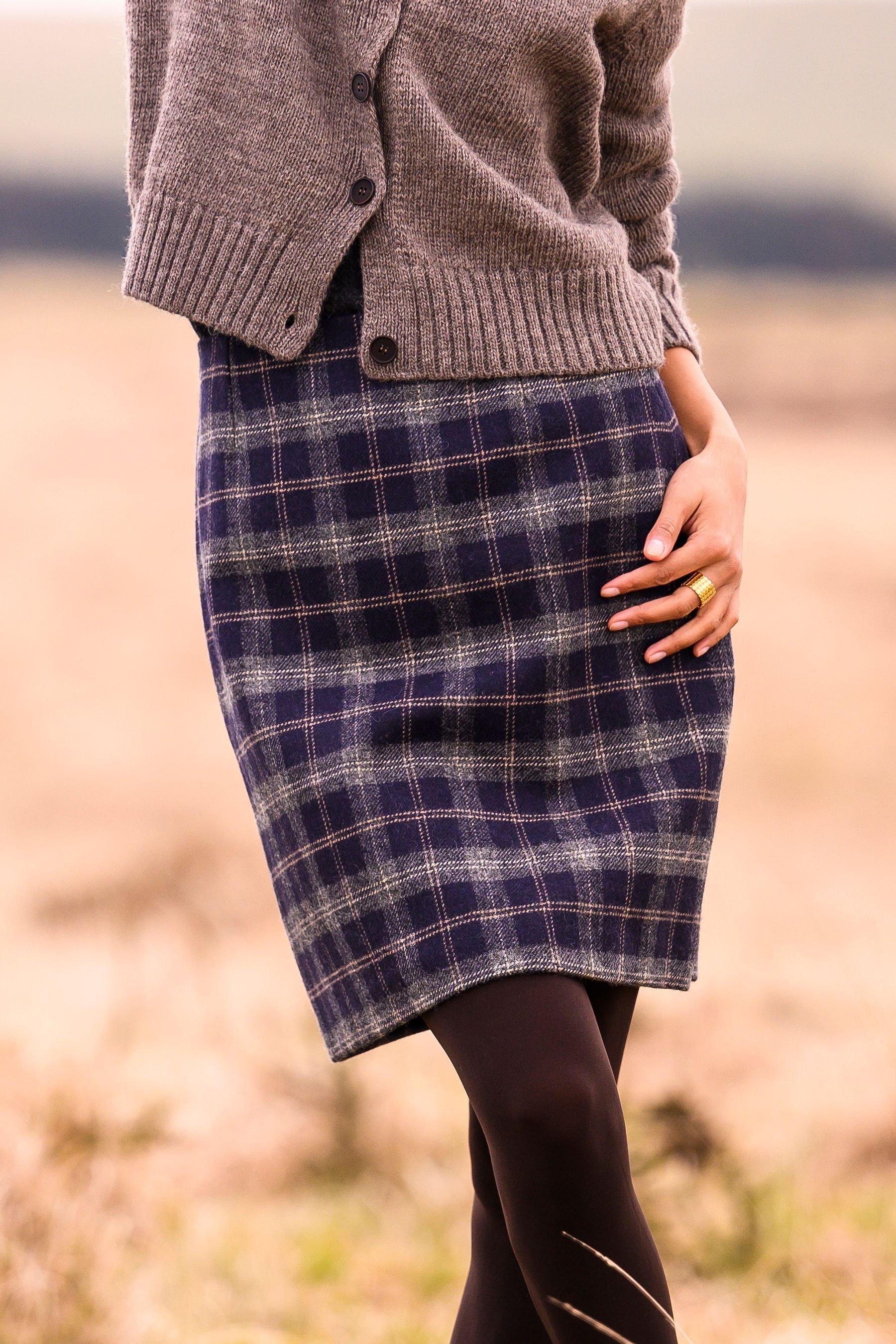Wool skirt next top