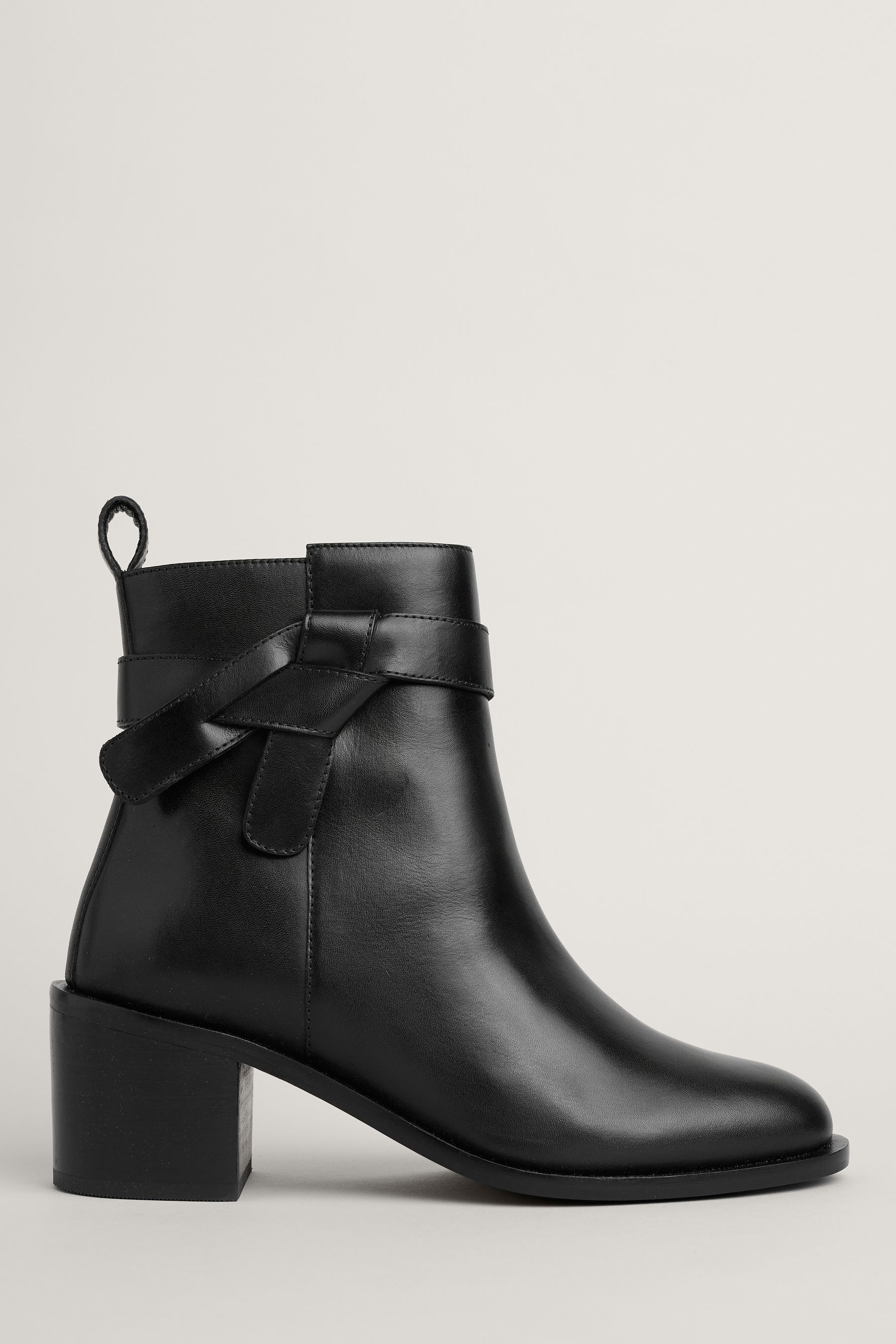 Buy Seasalt Cornwall Black Porthousetock Boots from Next USA