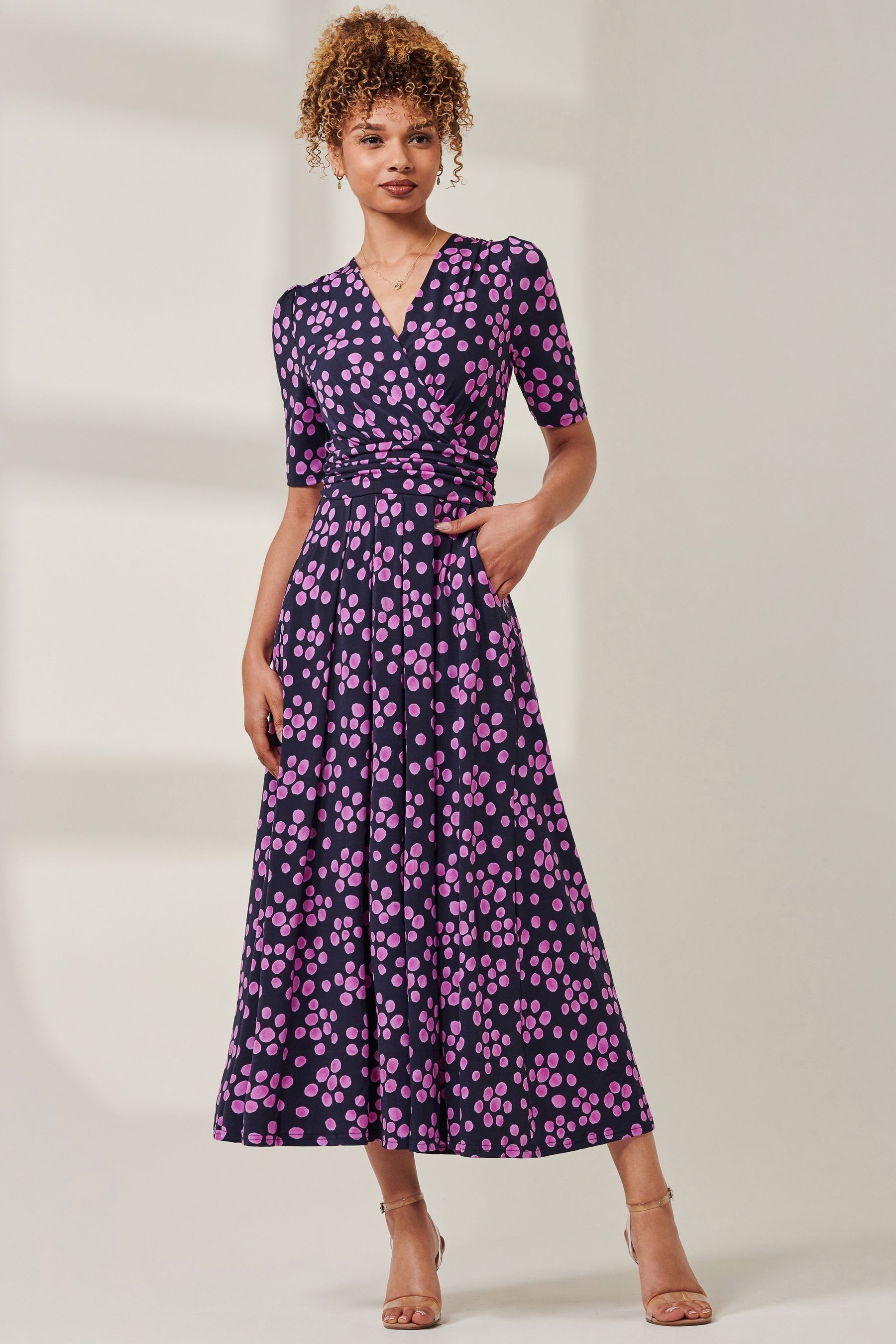Jersey dress short sleeve deals