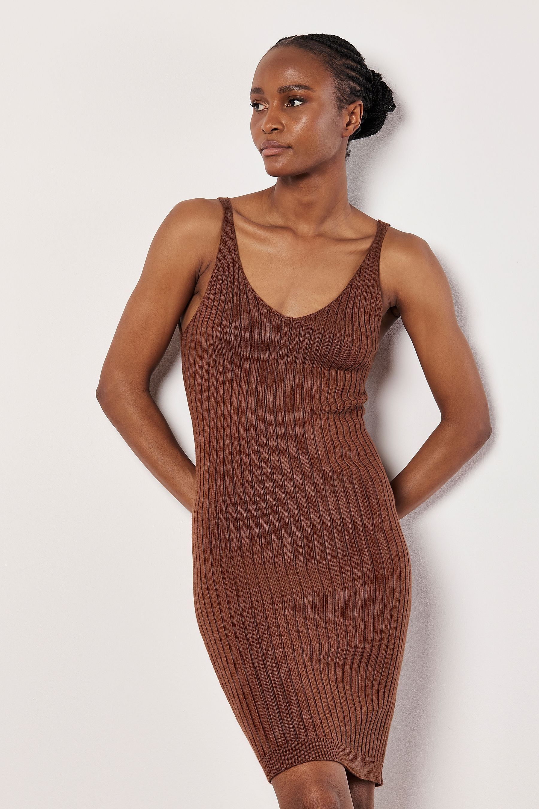 Red ribbed midi dress on sale