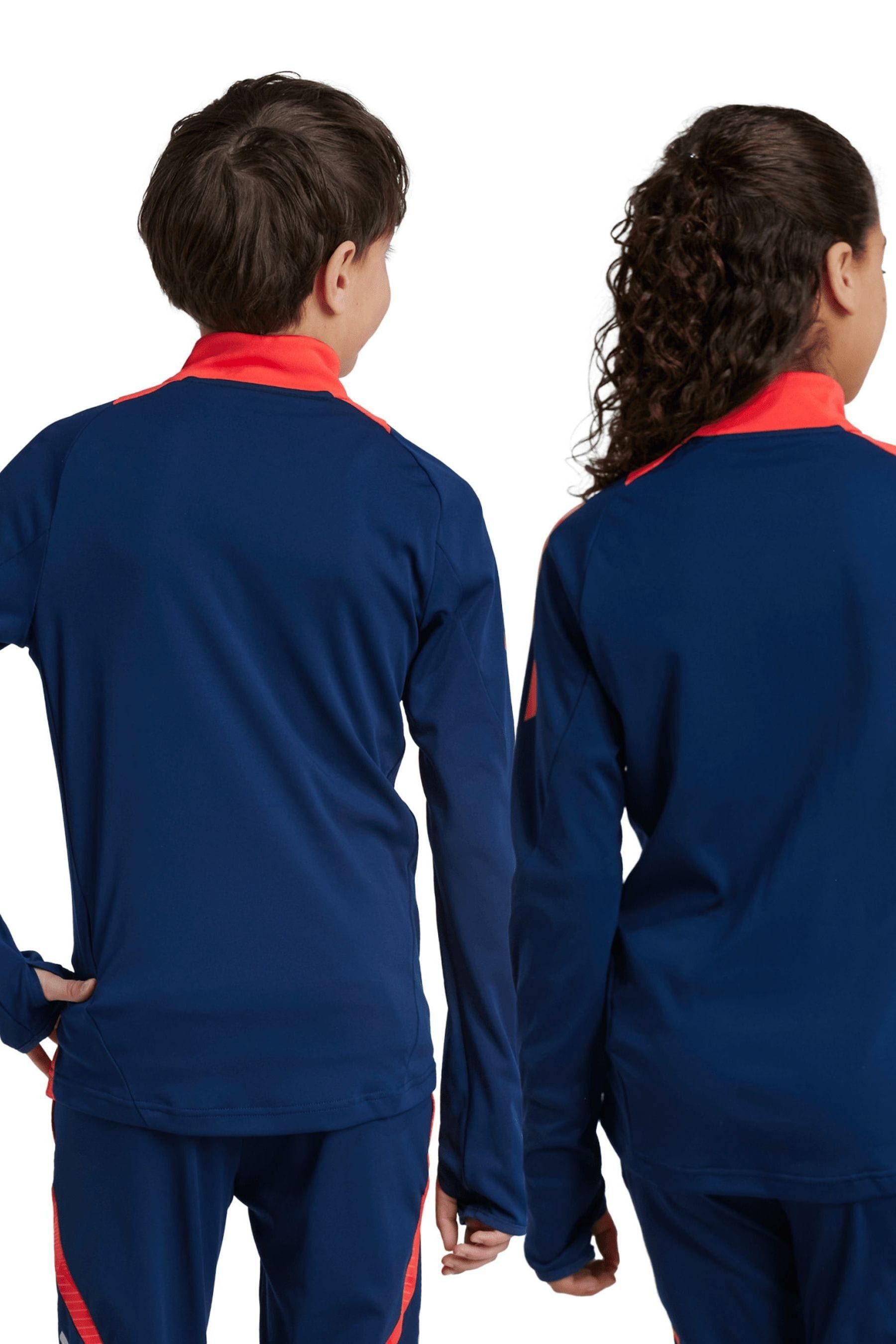 Man utd kids training top sales