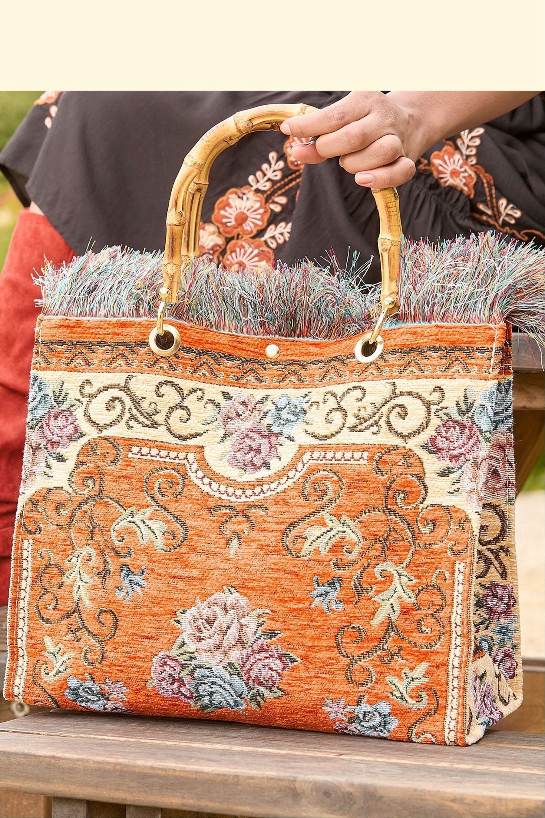 Carpet bags shop