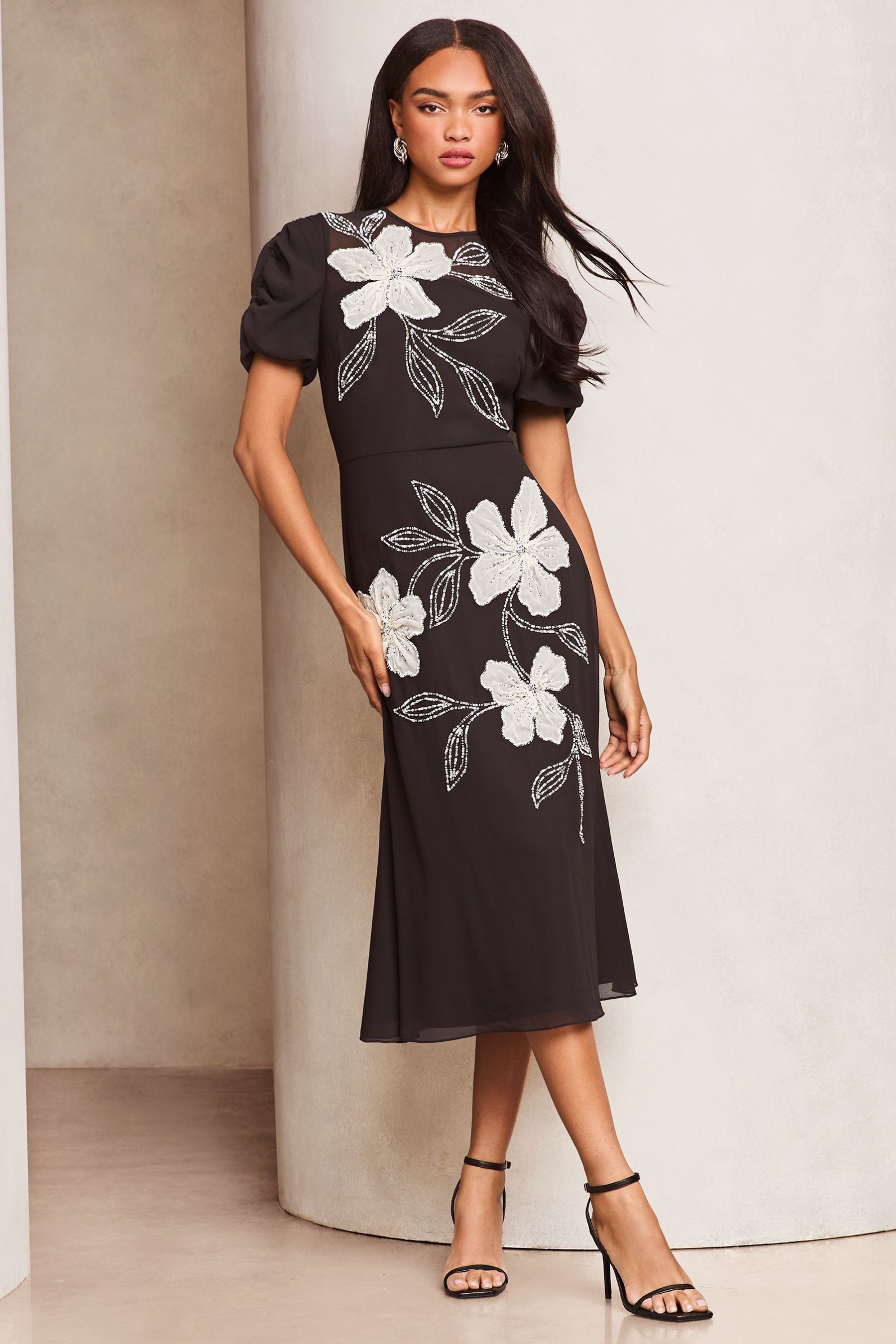 Premium floral tea dress store