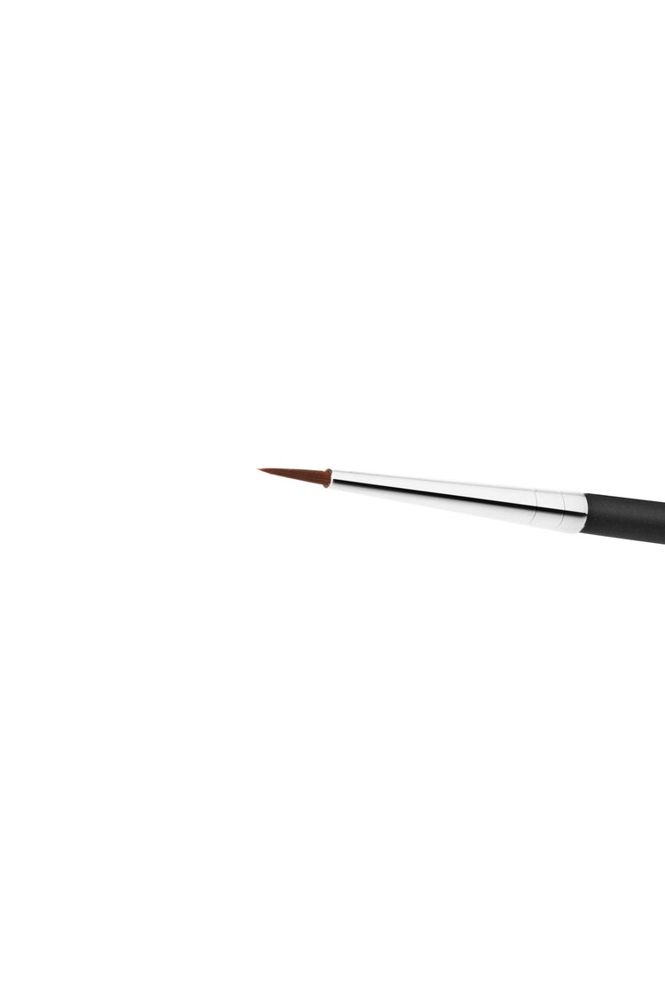 MAC 210 Precise Eye Liner Brush - Image 3 of 3