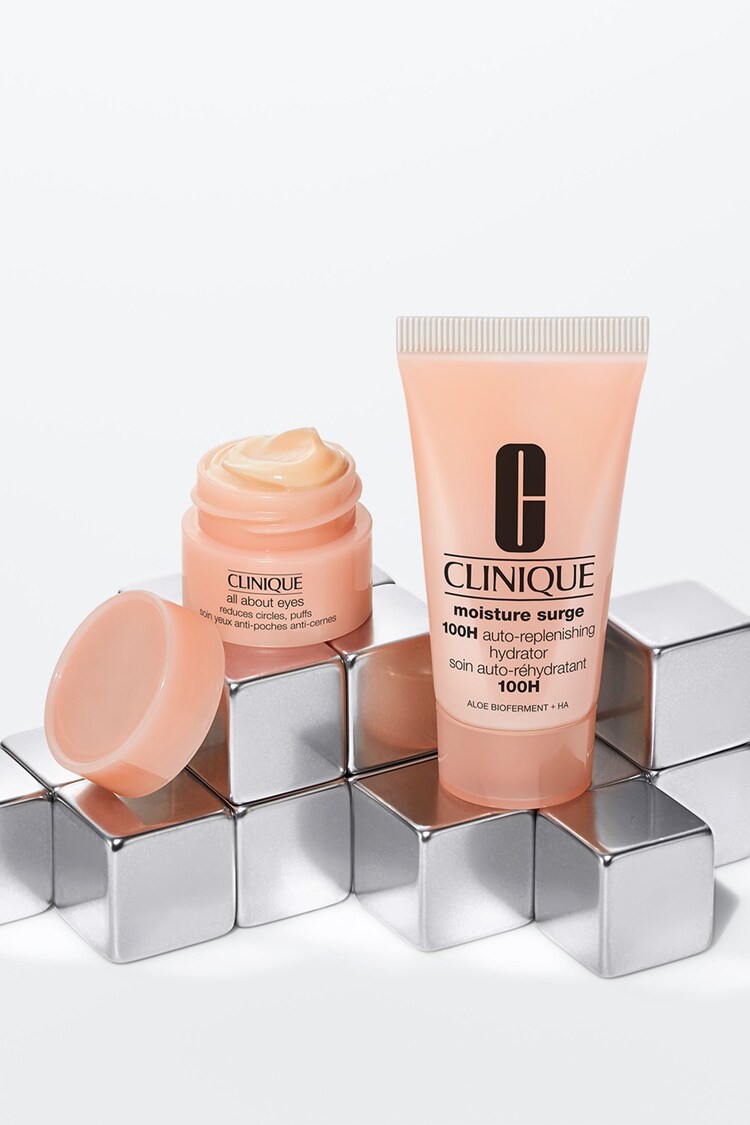 Clinique Merry Moisture: Hydrating SkinCare Gift Set (Worth £37.67) - Image 2 of 5