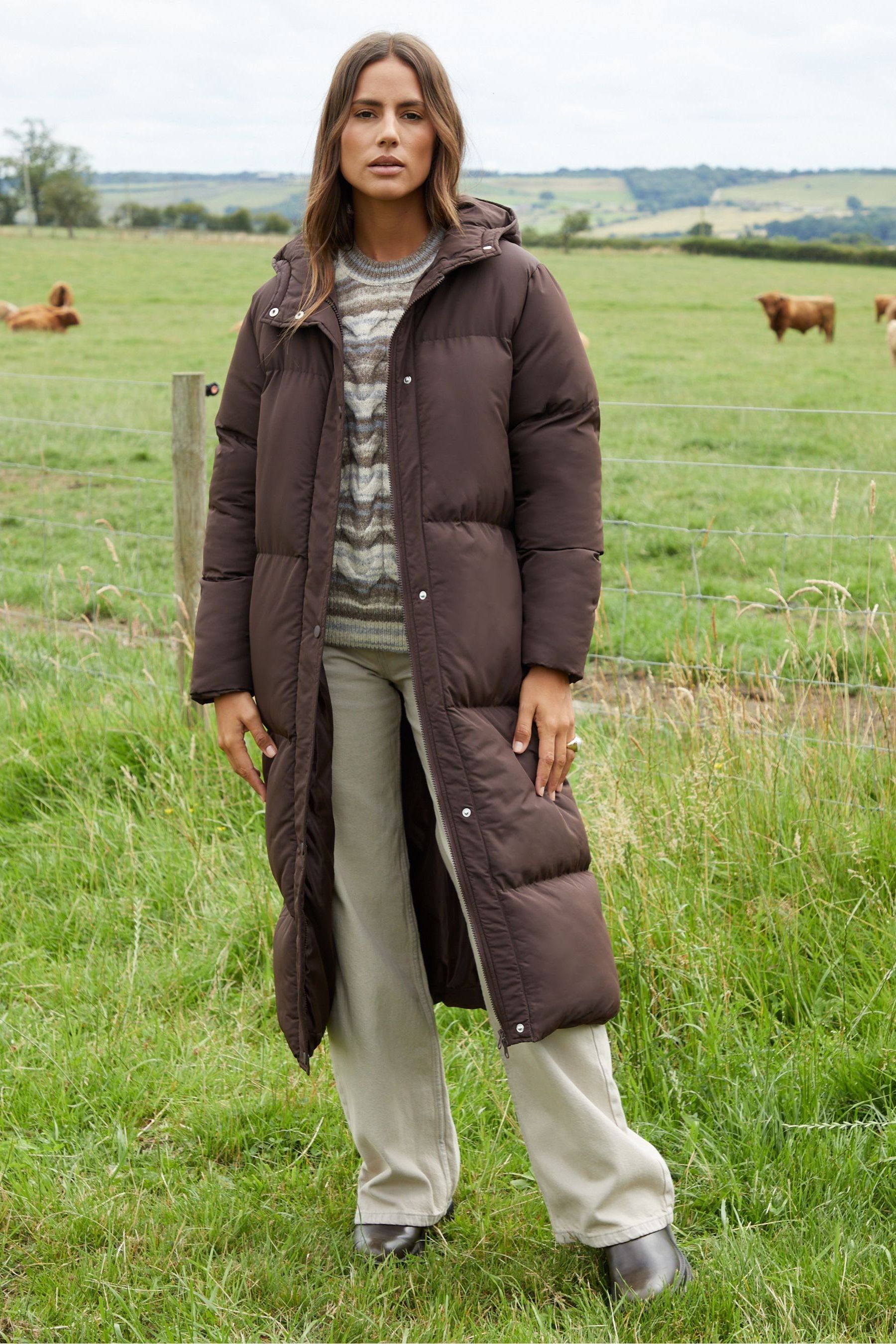 Brown long puffer coat 2025