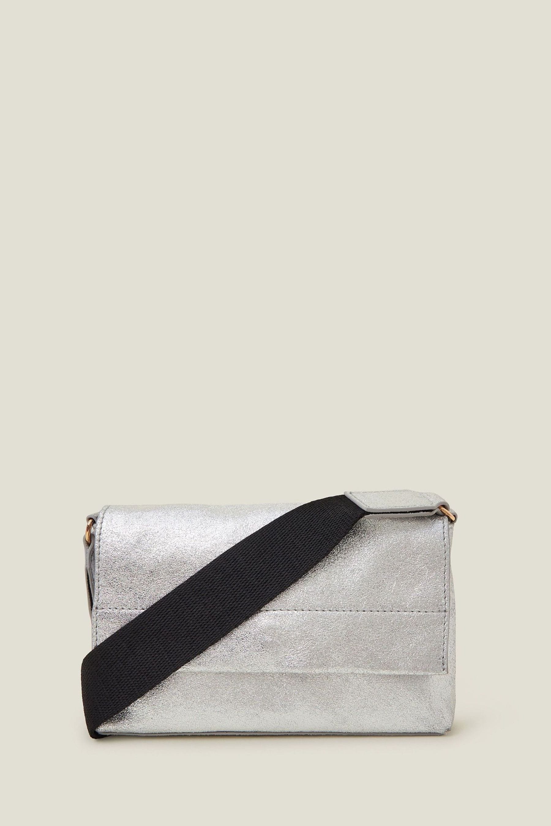Accessorize silver bag sale
