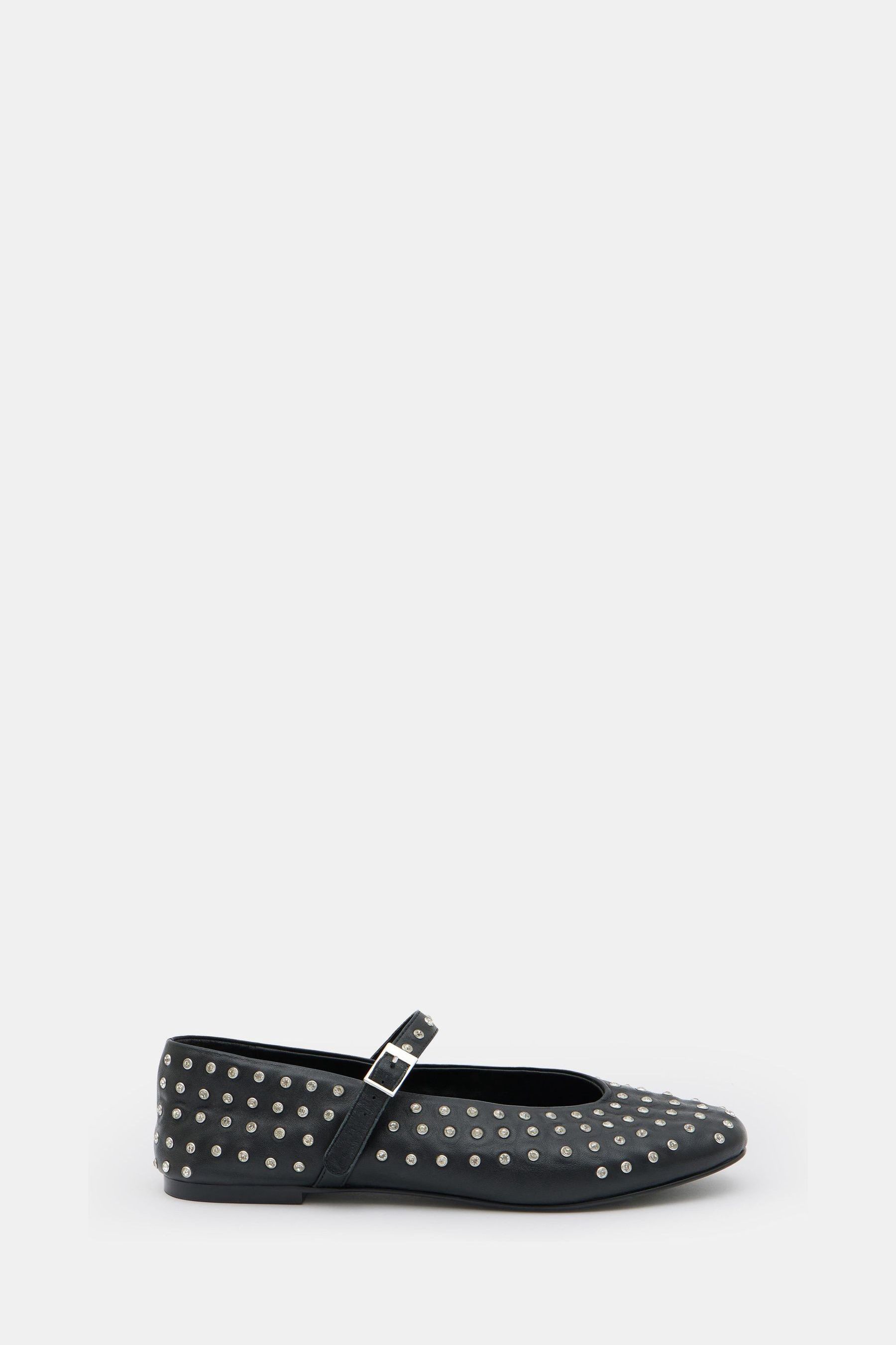Studded flats australia discount