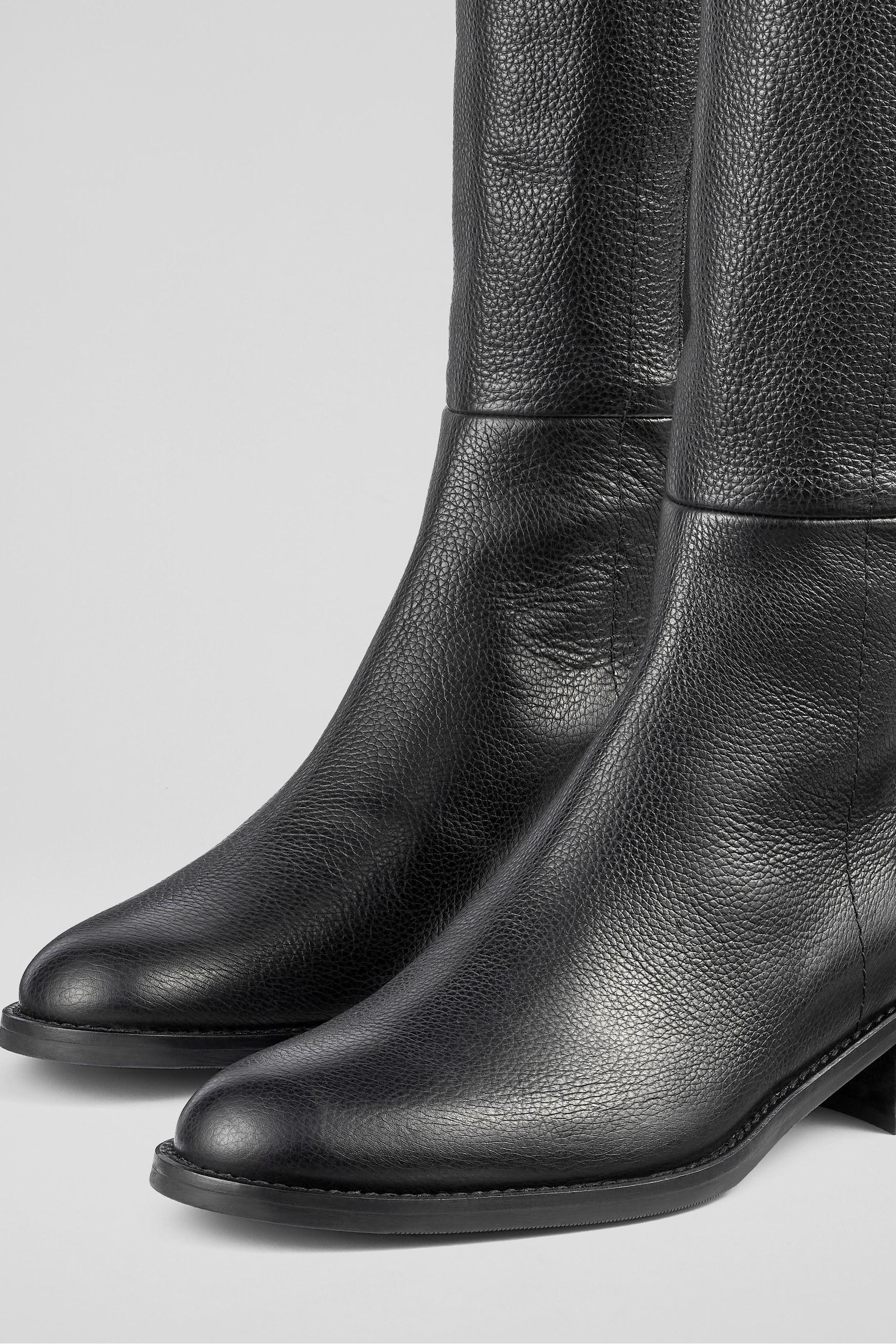 Half knee boots outlet