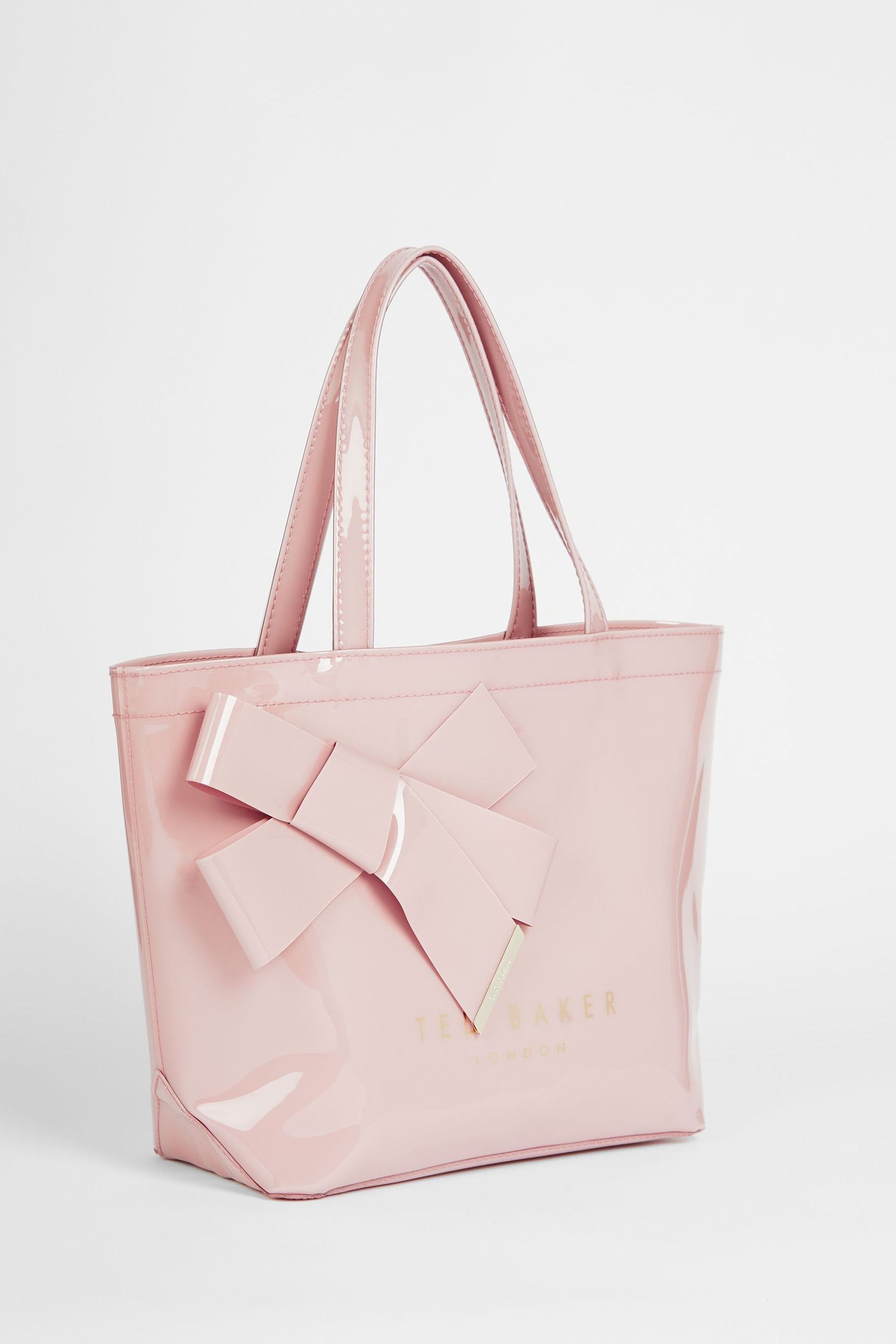 Tom baker handbags outlet