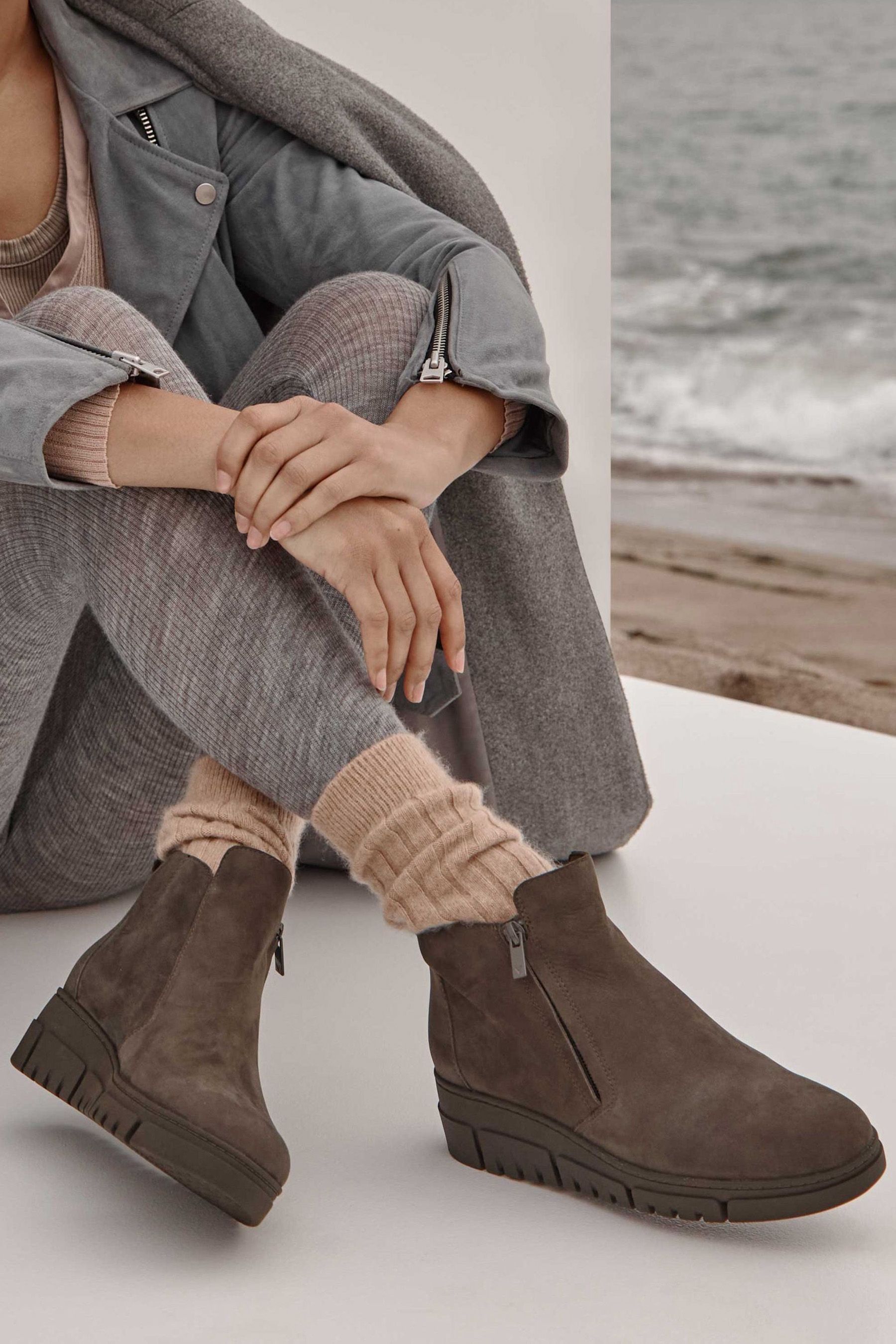 Vionic ankle boots uk sales