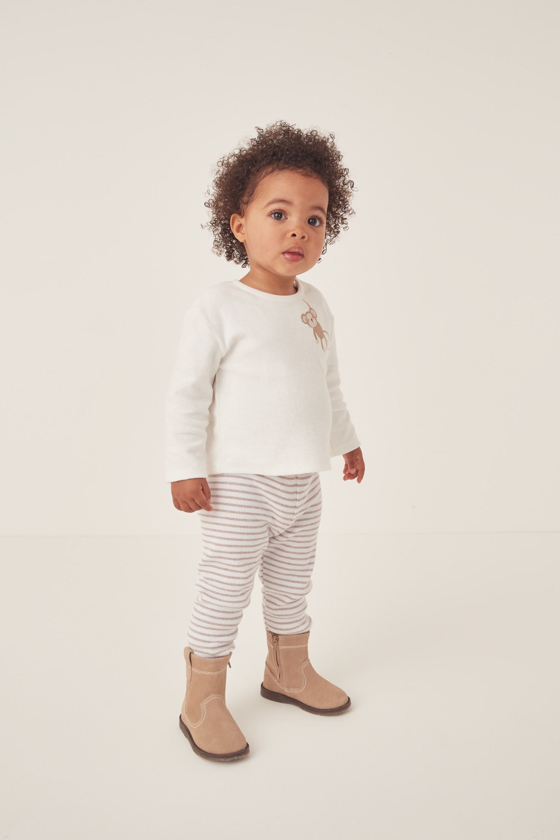 White company leggings top