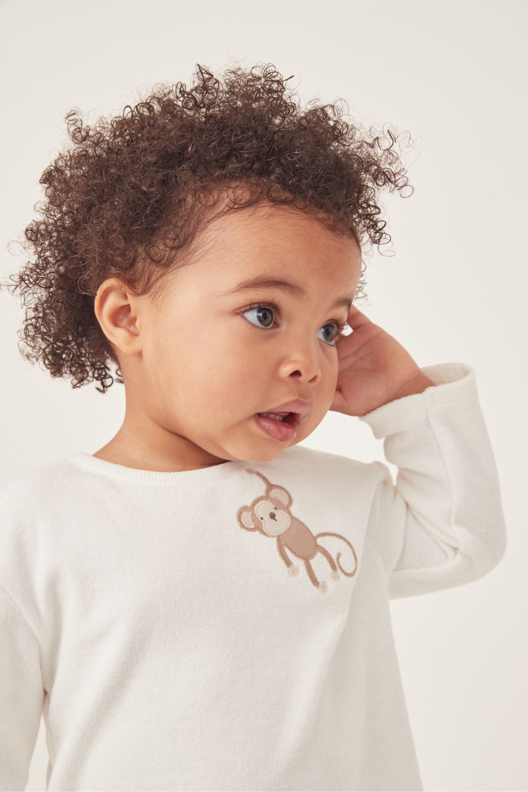 White company sweatshirt new arrivals