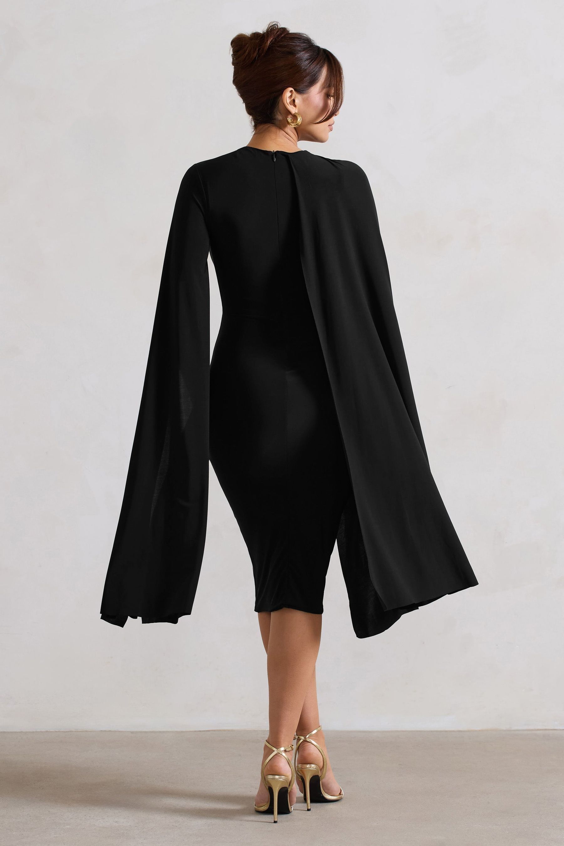 Club l cape dress top