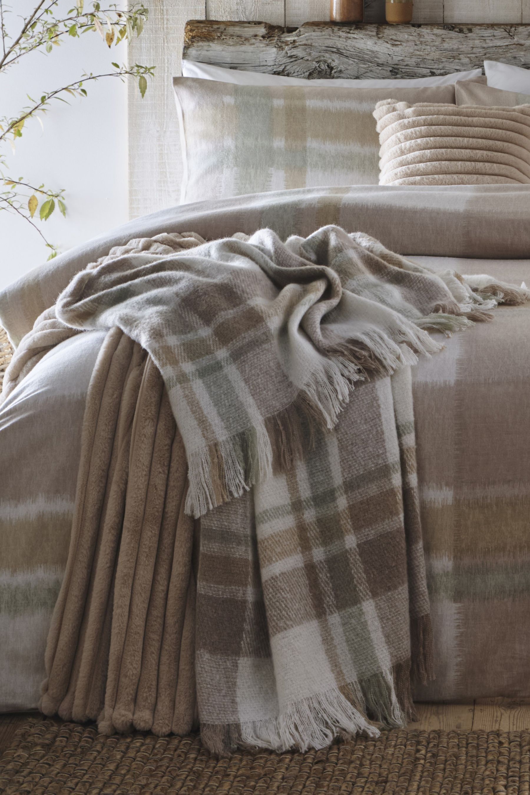 Verbier faux fur throw top