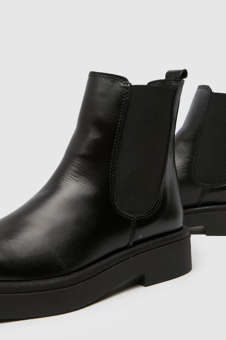 Schuh Camille Leather Chelsea Black Boots - Image 4 of 4